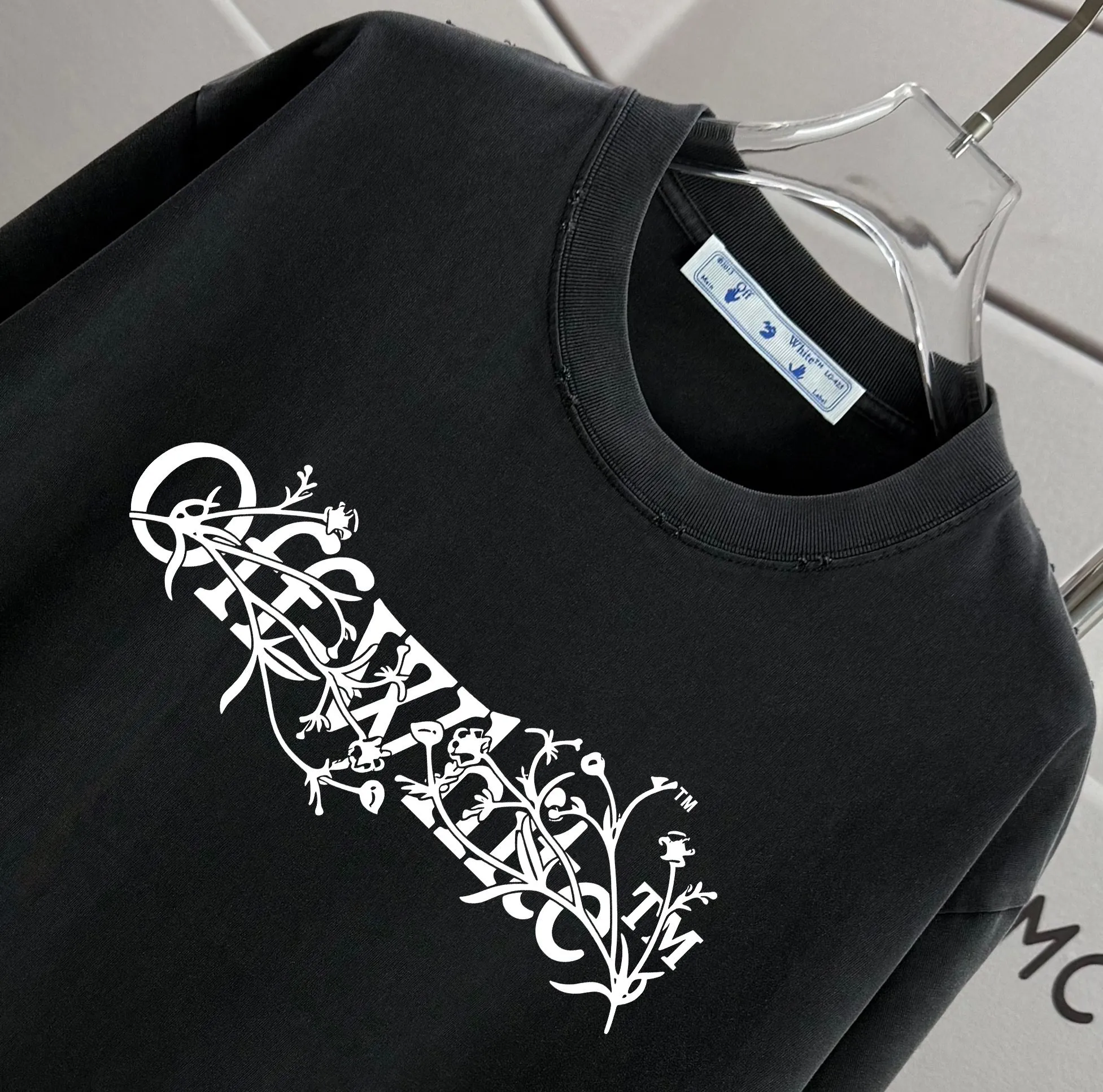 # OFF 2026 Spring and Summer New Arrival Washed and worn 320g round neck short-sleeved tee for men and women Same Style loose version Color: Washed black Washed white Washed gray Brown Size: S M L XL XXL Size: S (90-130 pounds) M (120-150 pounds) L (140-165 pounds) (180-210 pounds)