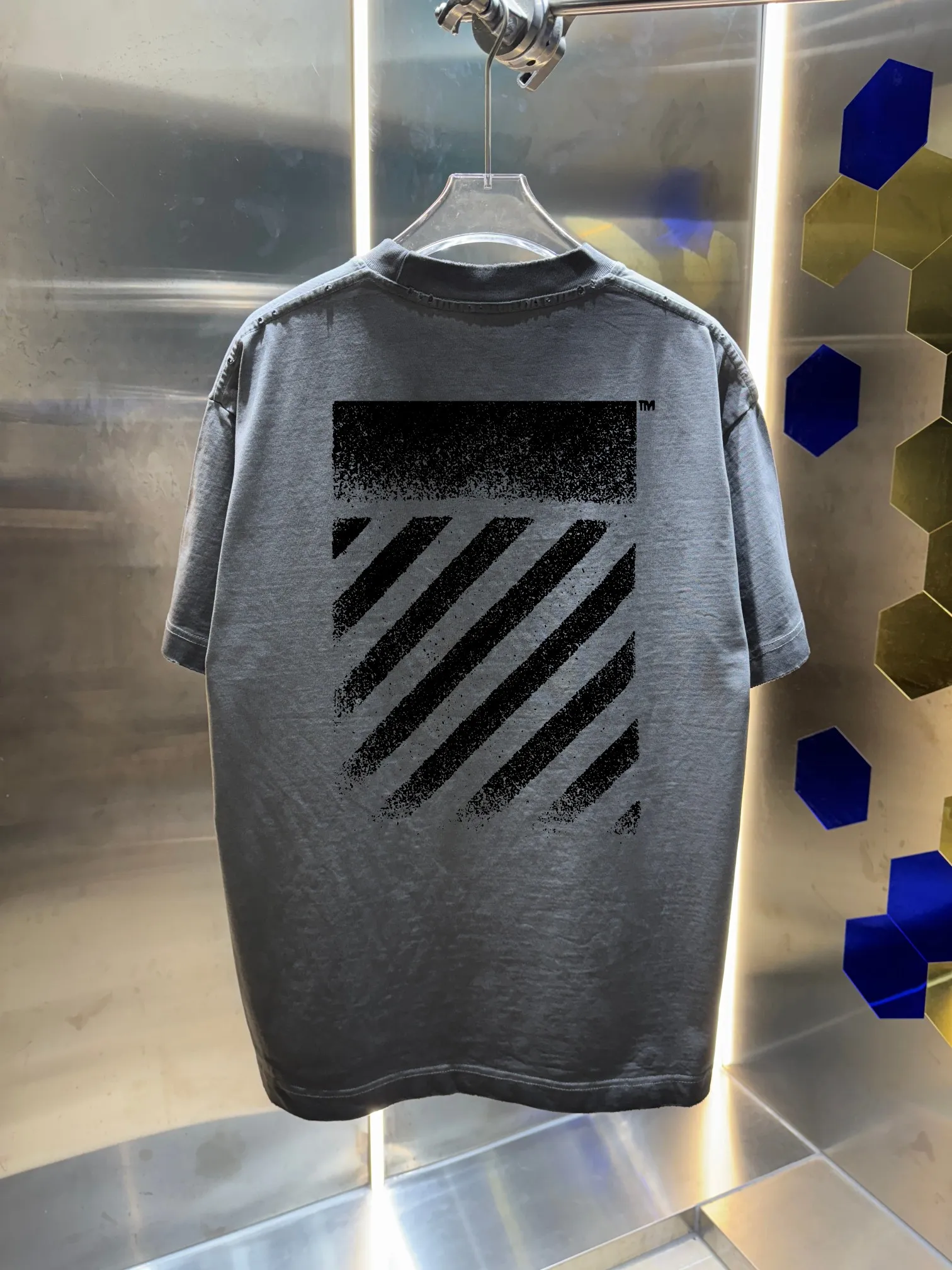 OFF-white/2026 Spring/Summer New Arrival Washed and worn 320g round neck short-sleeved tee, same style loose version for men and women, hangtag, collar label, wash mark, complete with three labels Color: Washed black, Washed white, Washed gray, Brown Size: S M L XL XXL