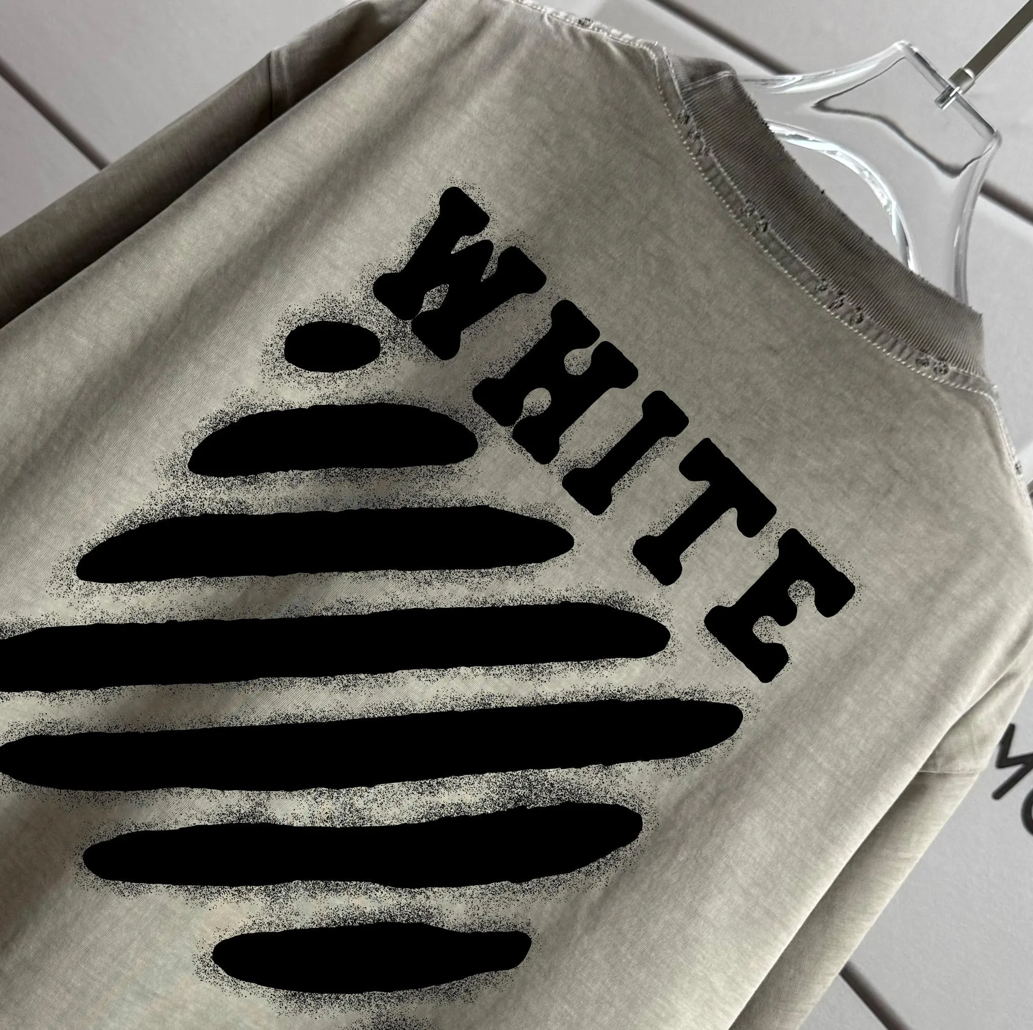 # OFF 2026 Spring and Summer New Arrival Washed and worn 320g round neck short-sleeved tee for men and women Same Style loose version Color: Washed dark black Washed white Washed gray Brown Washed Red Size: S M L XL XXL Size: S (90-130 pounds) M (120-150 pounds) L (140-165 pounds) XXL (180-210 pounds)