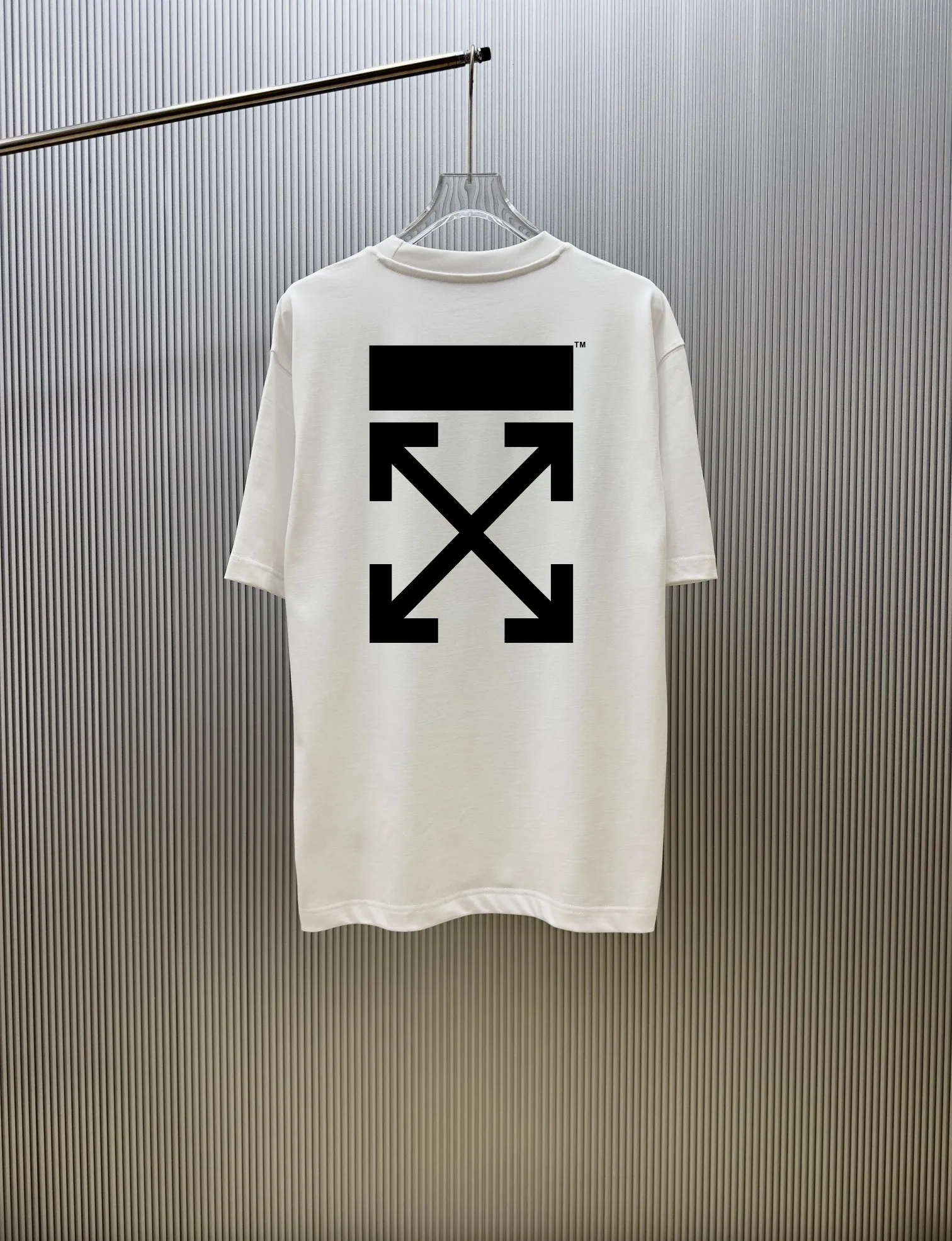 85💰 (Strictly control Quality) Style: off-white short-sleeved T-shirt Fabric: 300g double yarn 100% cotton Rib: 320g Sorona 1*1 trendy brand Process: Printing Color: White Red Pink Blue Gray Black Size: M-4XL No gender distinction Men and women Same Style