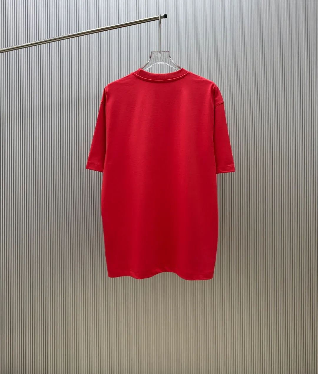 85💰 (Strictly control Quality) Style: off-white short-sleeved T-shirt Fabric: 300g double yarn 100% cotton Rib: 320g Sorona 1*1 trendy brand Process: Printing Color: White Red Night Blue Cool Blue Floral Gray Black Size: M-4XL No gender distinction Men and women Same Style