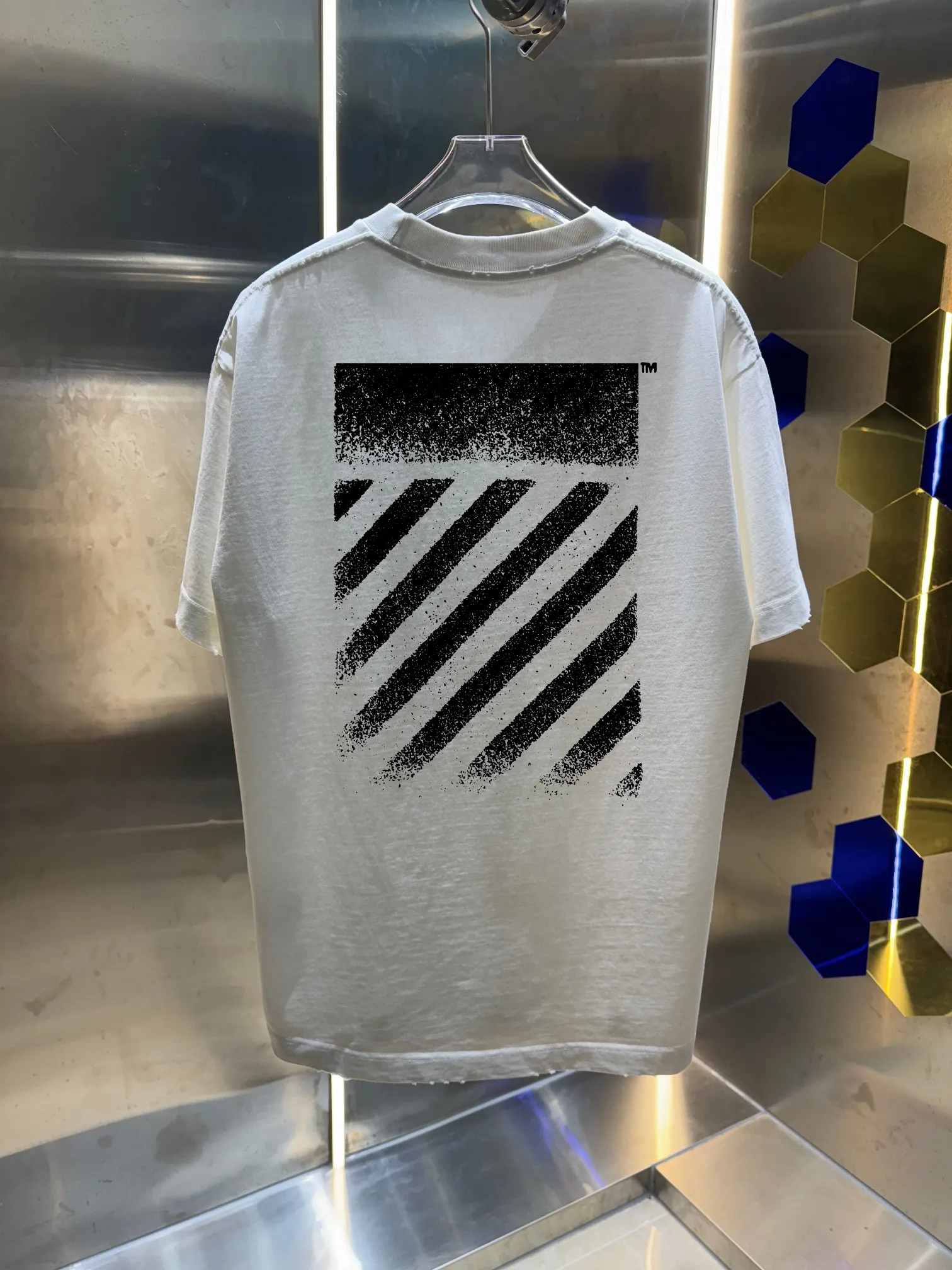 OFF-white/2026 Spring/Summer New Arrival Washed and worn 320g round neck short-sleeved tee, same style loose version for men and women, hangtag, collar label, wash mark, complete with three labels Color: Washed black, Washed white, Washed gray, Brown Size: S M L XL XXL