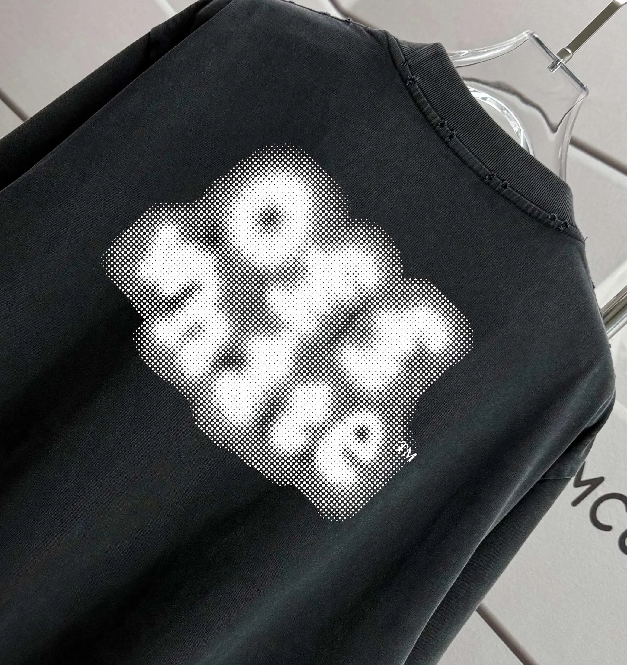 # OFF 2026 Spring and Summer New Arrival Washed and worn 320g round neck short-sleeved tee for men and women Same Style loose version Color: Washed black Washed white Washed gray Brown Size: S M L XL XXL Size: S (90-130 pounds) M (120-150 pounds) L (140-165 pounds) (180-210 pounds)