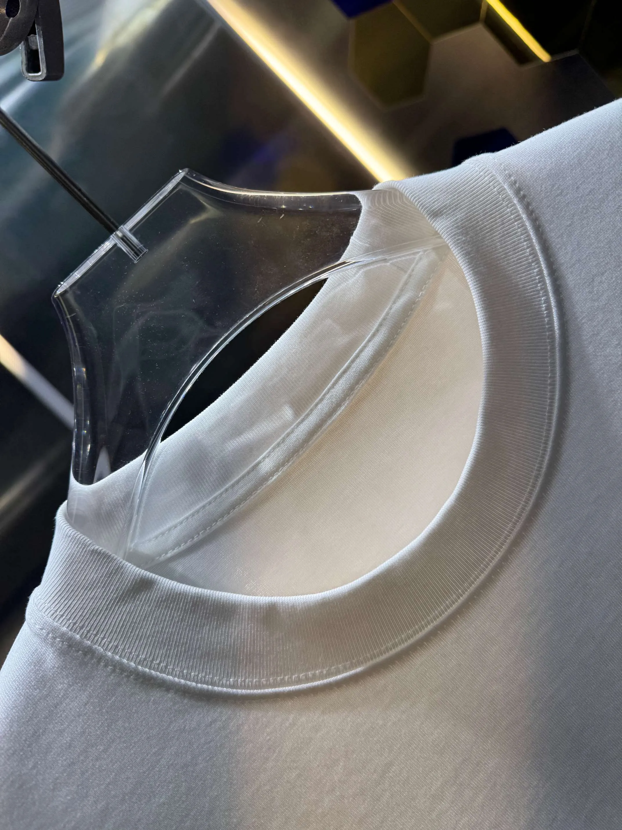 OFF-white/2026 Spring/Summer New Arrival Washed and worn 320g round neck short-sleeved tee, same style loose version for men and women, hang tag, collar label, wash mark, three labels complete Color: Washed black, Washed white, Washed gray, Brown Size: S M L XL XXL​