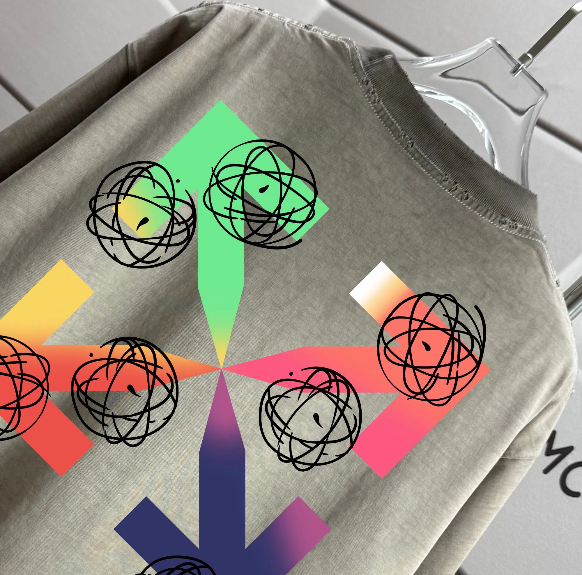 # OFF 2026 Spring and Summer New Arrival Washed and worn 320g round neck short-sleeved tee for men and women Same Style loose version Color: Washed black Washed white Washed gray Brown Size: S M L XL XXL Size: S (90-130 pounds) M (120-150 pounds) L (140-165 pounds) (180-210 pounds)