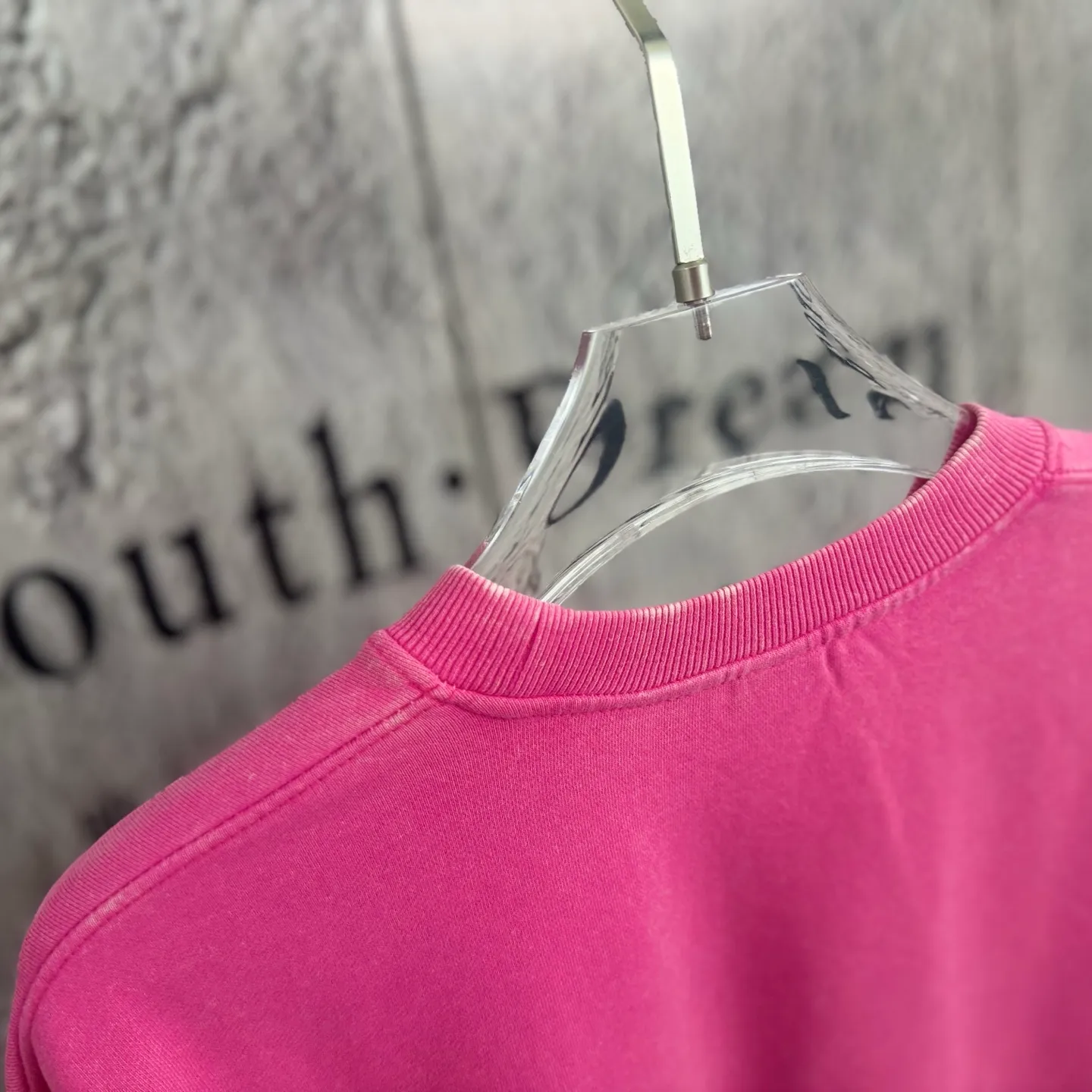 "𝙉𝙚𝙬⚜️off" 2026* Autumn and Winter New Arrival long-sleeved sweatshirt for men and women Same Style double-strand terry cotton 430g distressed fried snowflake, long-sleeved sweatshirt print Size: S M L XL XXL Color: Black Rose Red Khaki Gray Dark Red