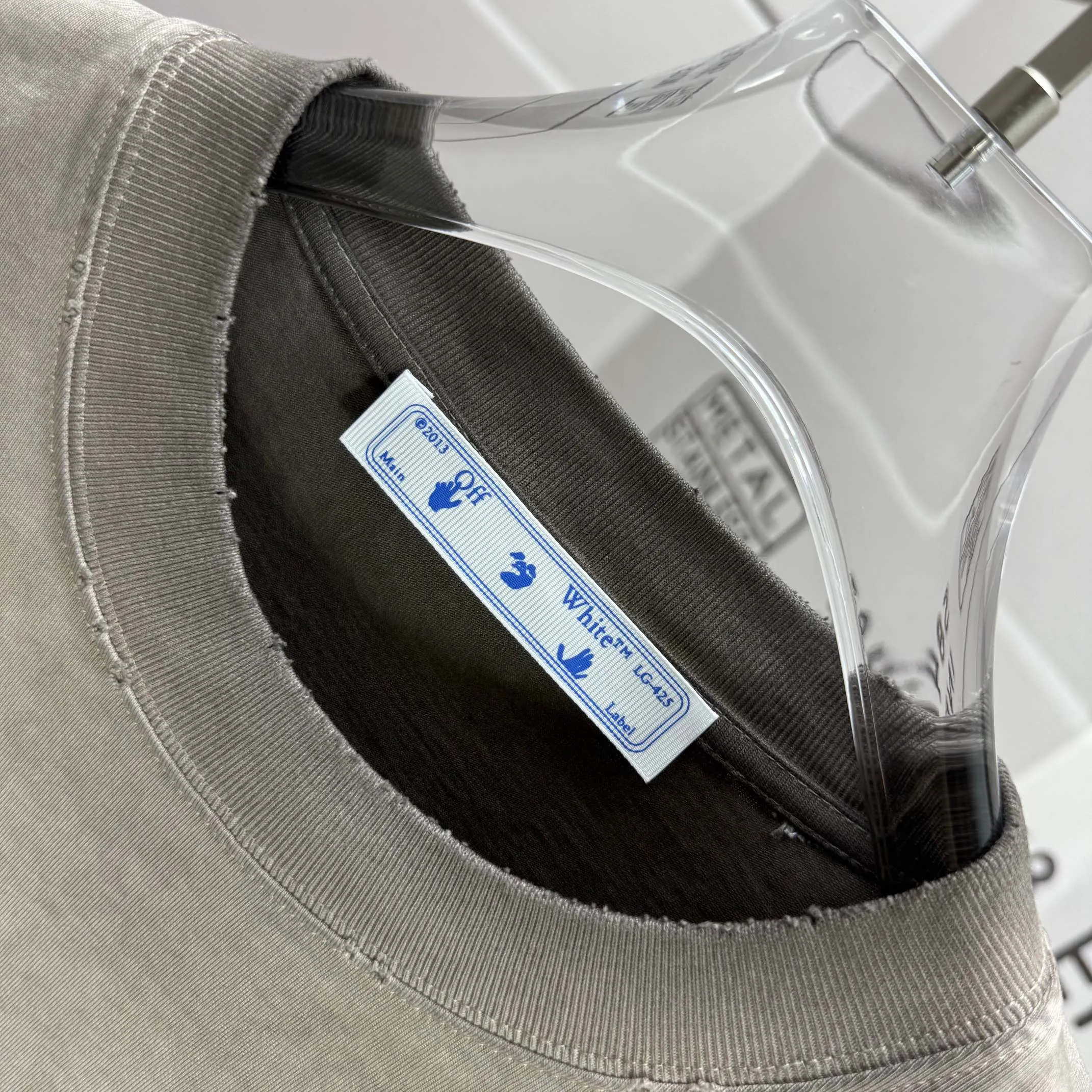 # OFF 2026 Spring and Summer New Arrival Washed and worn 320g round neck short-sleeved tee for men and women Same Style loose version Color: Washed black Washed white Washed gray Brown Size: S M L XL XXL Size: S (90-130 pounds) M (120-150 pounds) L (140-165 pounds) (180-210 pounds)