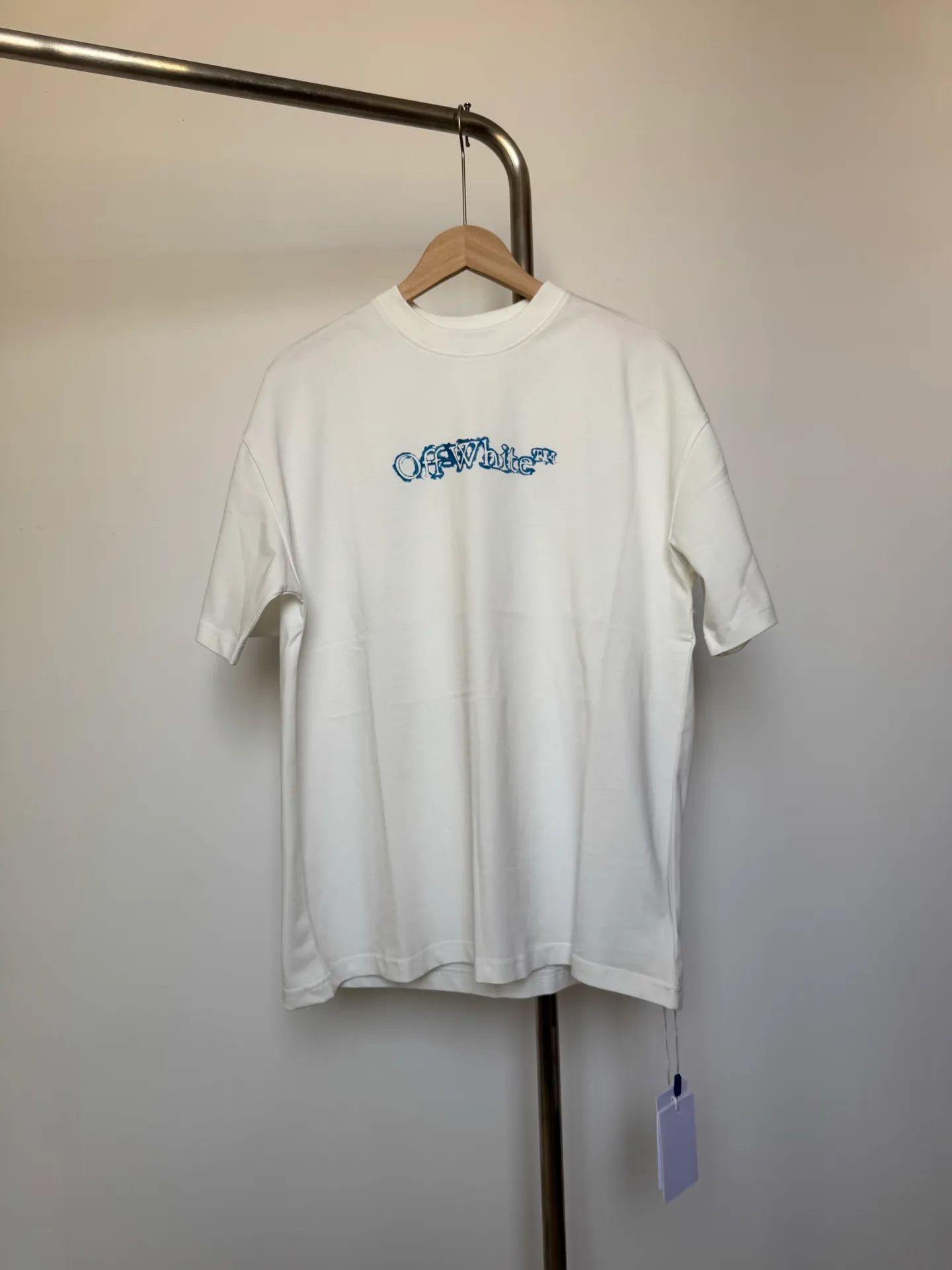OF 54 P100 OFF-WHITE Hot Sale OW 26ss T oversize ， 220 ， 。 260 ， ， ， 。 ， ， ， ， YB 。 ， ， ， ， ， ， 。 YB ， ， ， 。 ： 、White Size:XS.S.M.L(oversize ）