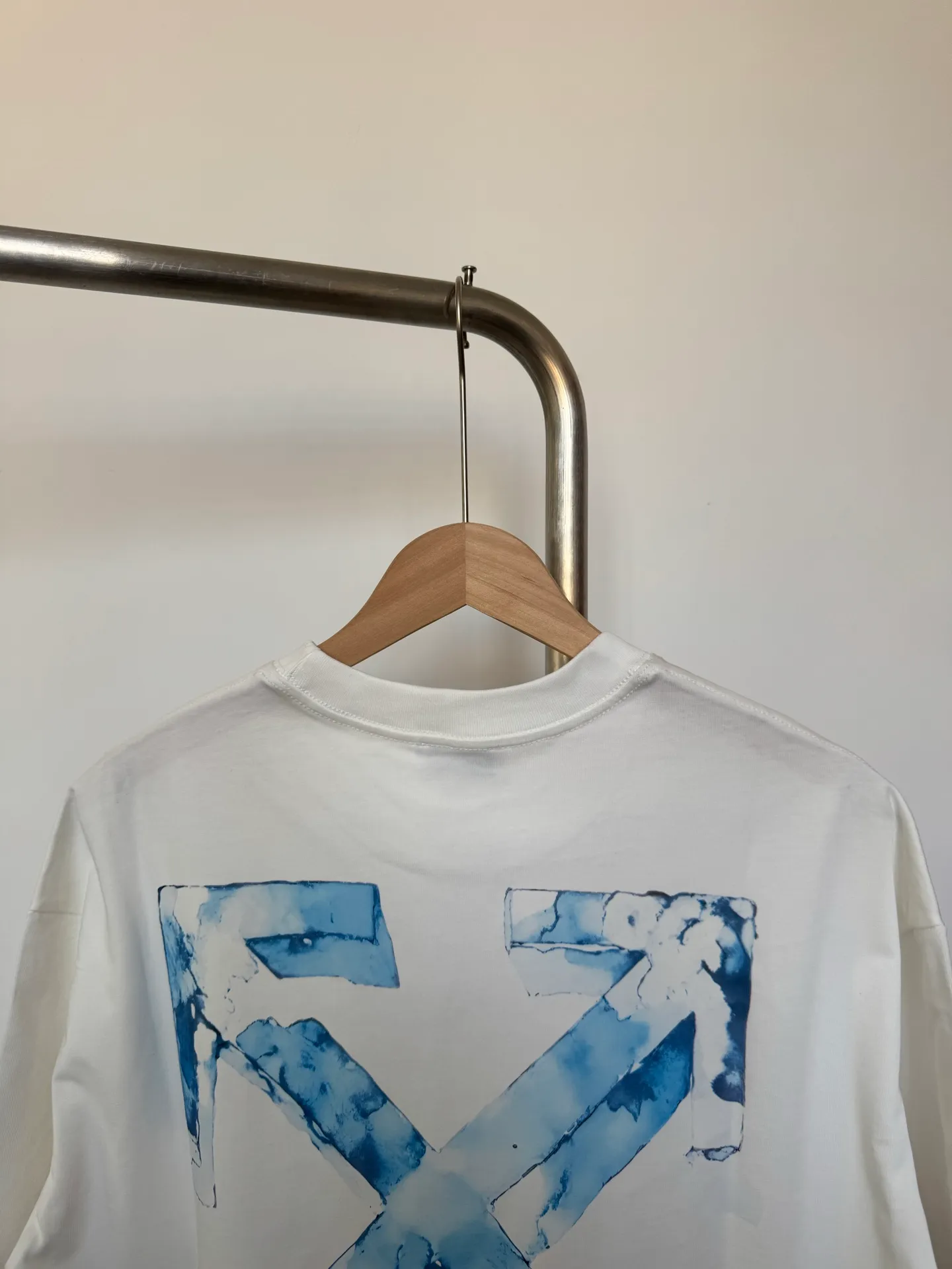 OF 54 P100 OFF-WHITE Hot Sale OW 26ss T oversize ， 220 ， 。 260 ， ， ， 。 ， ， ， ， YB 。 ， ， ， ， ， ， 。 YB ， ， ， 。 ： 、White Size:XS.S.M.L(oversize ）