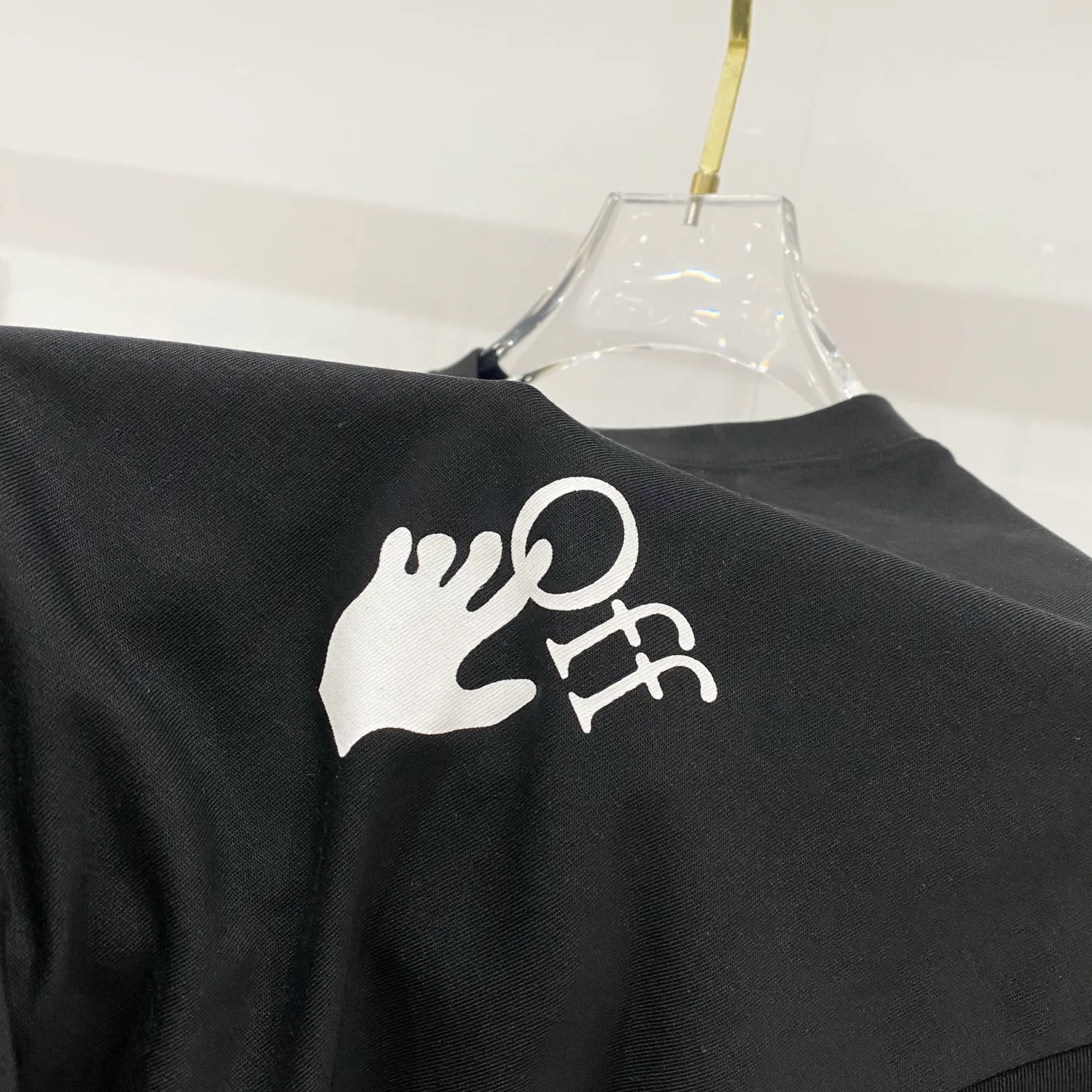 OFF-white/ 260 T OF 🖐️ ➡️ LOGO Quality 100 ％ Versatile Size:XS-L :Black.White