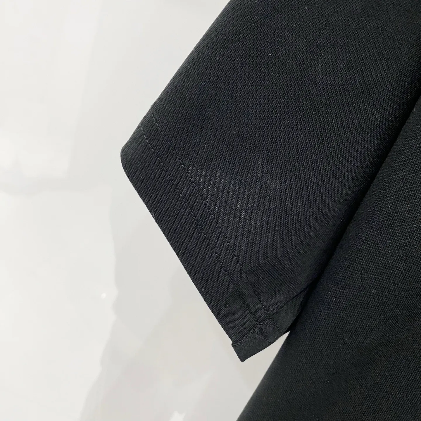 OFF-white/ 260 T OF 🖐️ ➡️ LOGO Quality 100 ％ Versatile Size:XS-L :Black.White