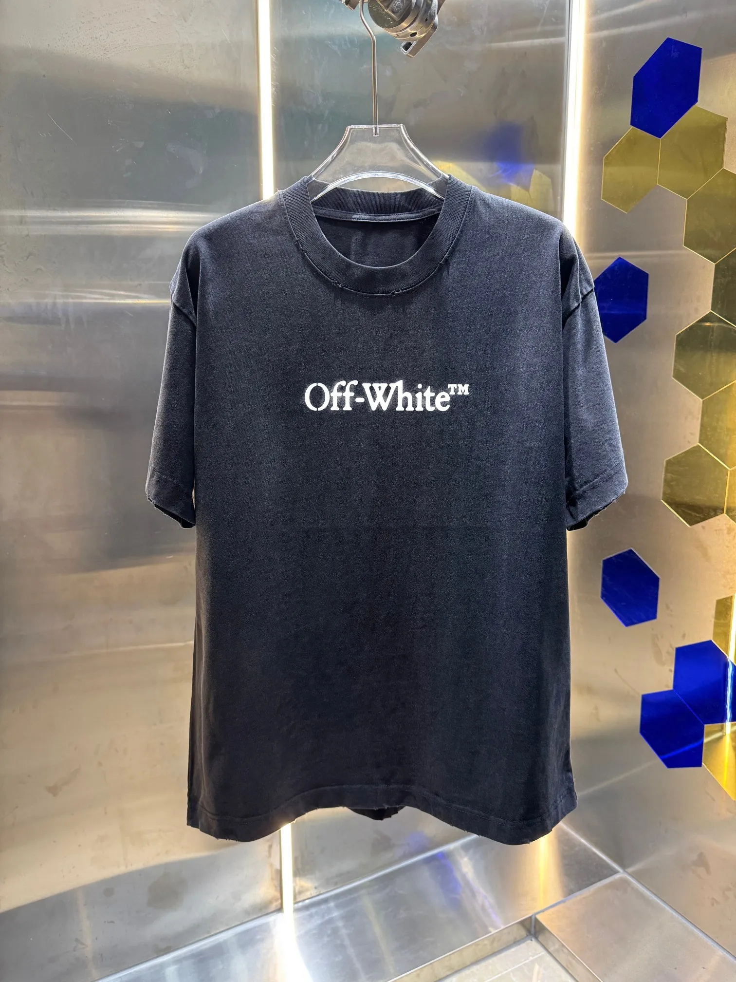 OFF-white/2026 Spring/Summer New Arrival Washed and worn 320g round neck short-sleeved tee, same style loose version for men and women, hang tag, collar label, wash mark, three labels complete Color: Washed black, Washed white, Washed gray, Brown Size: S M L XL XXL​
