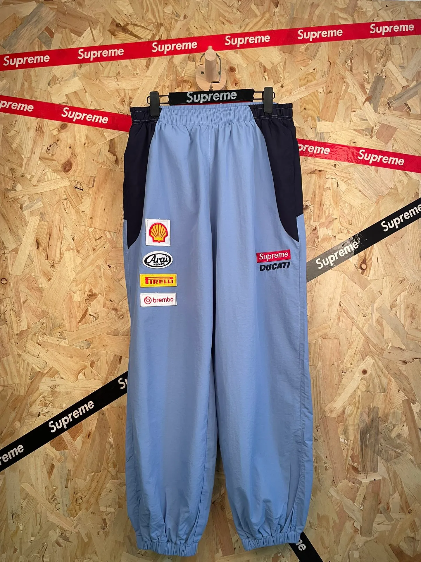 Style number: 7101 Supreme x Ducati joint Series functional racing style suit casual sports trousers size: S M L XL color: Blue trousers