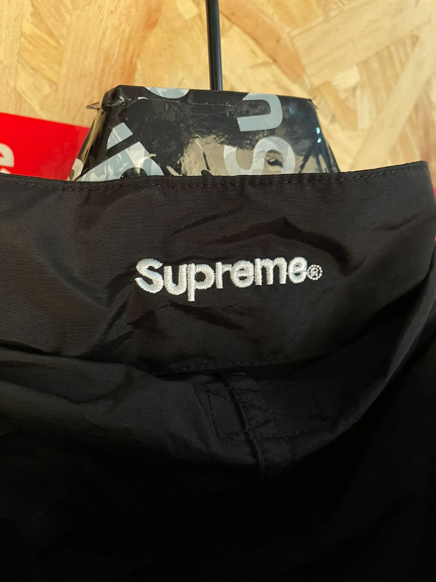 Style number: 8110 Supreme SS 22 x Umbro co-branded Track Jacket hooded trendy suit jacket size: S M L XL Color: Black Jacket