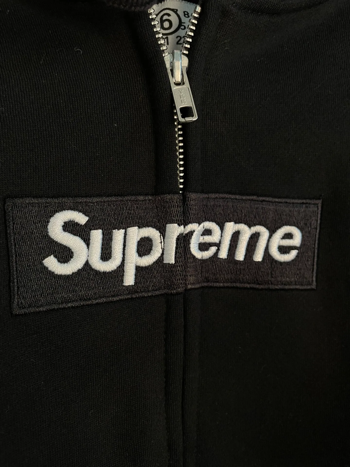 Style number: 8185 Supreme × MM 6 Maison Margiela co-branded SS 26 splash pattern embroidery 🪡 zipper hooded sweatshirt Color: Black Navy Blue White size: S-XL
