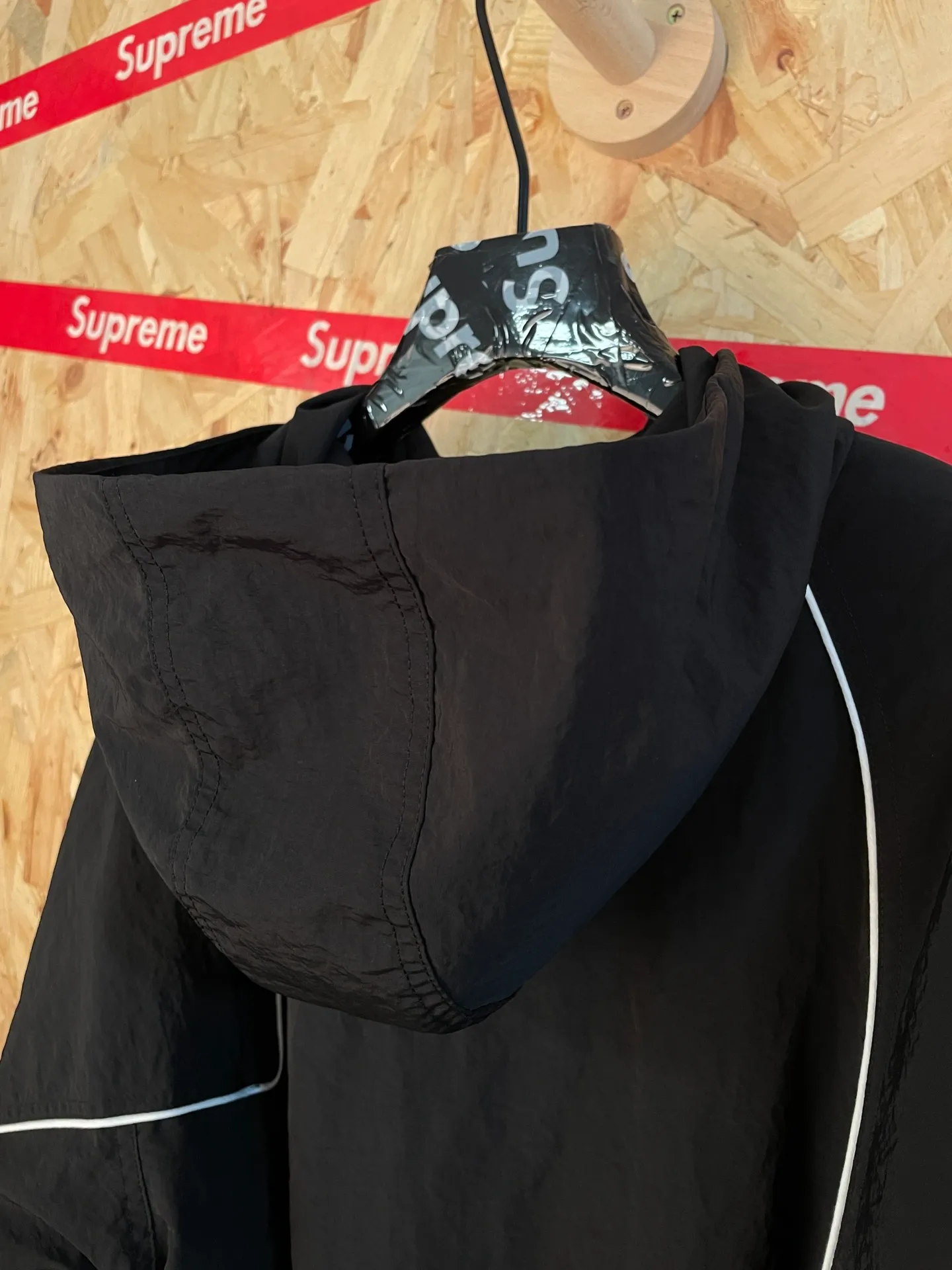 Style number: 8186 supreme x marty cross-border 26ss joint embroidery 🪡 racing cotton baseball jacket for men and women Same Style Color: White Black Dark Blue size: S-XL