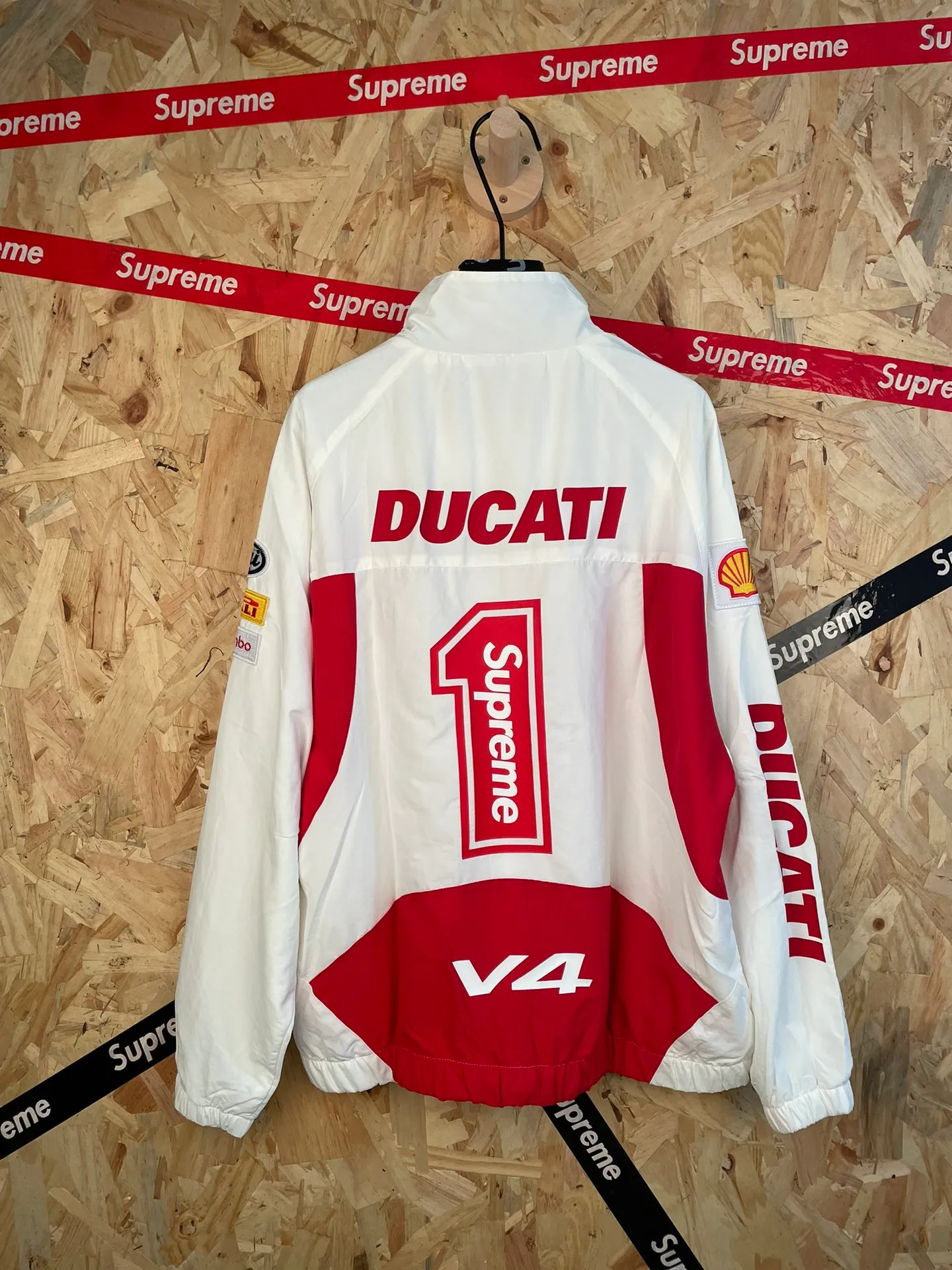 Style No.: 8102 Supreme x Ducati Joint Series Functional Racing Style Suit Windbreaker Jacket Size: S M L XL Color: White Jacket