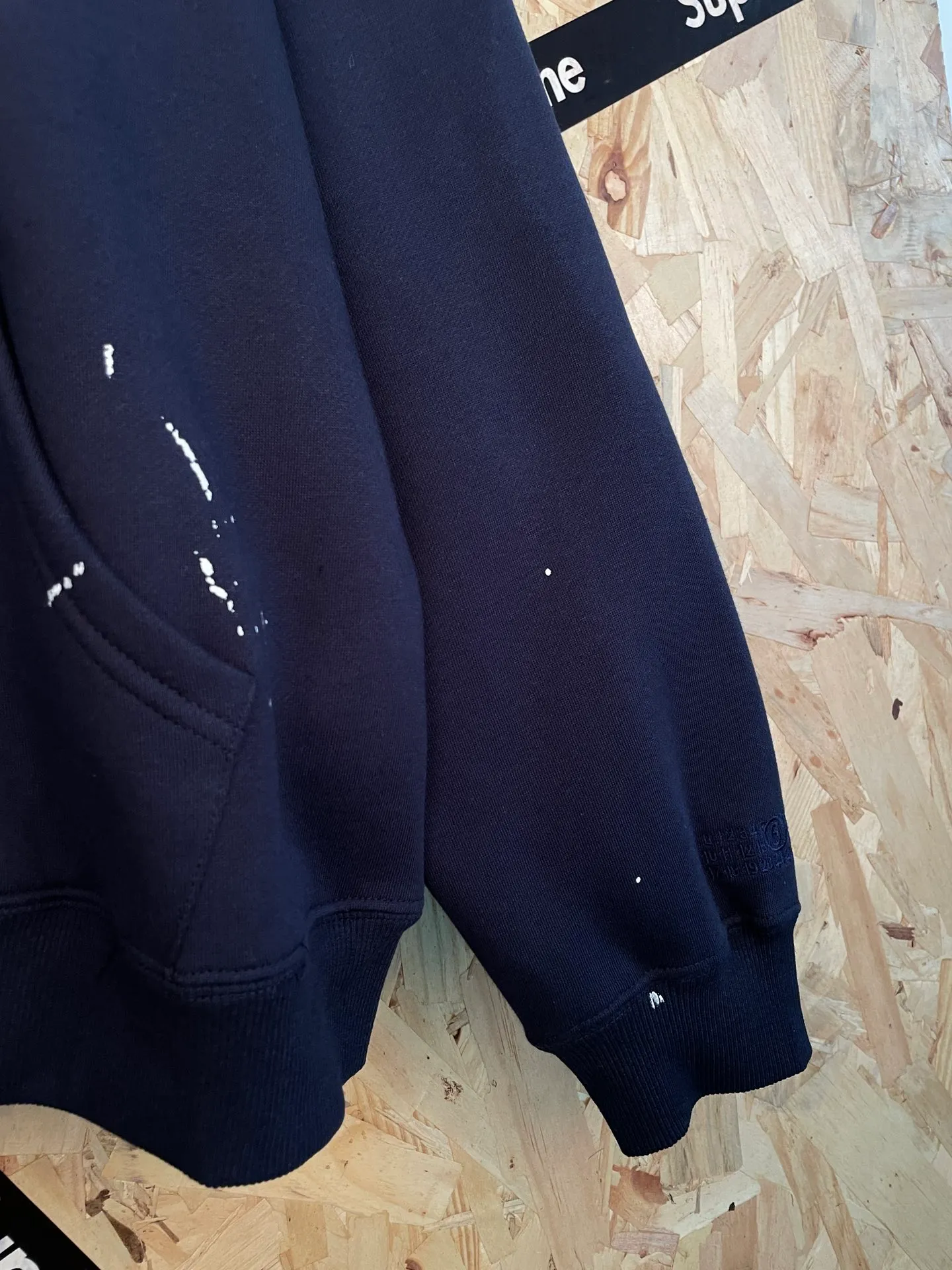 Style number: 8185 Supreme × MM 6 Maison Margiela co-branded SS 26 splash pattern embroidery 🪡 zipper hooded sweatshirt Color: Black Navy Blue White size: S-XL