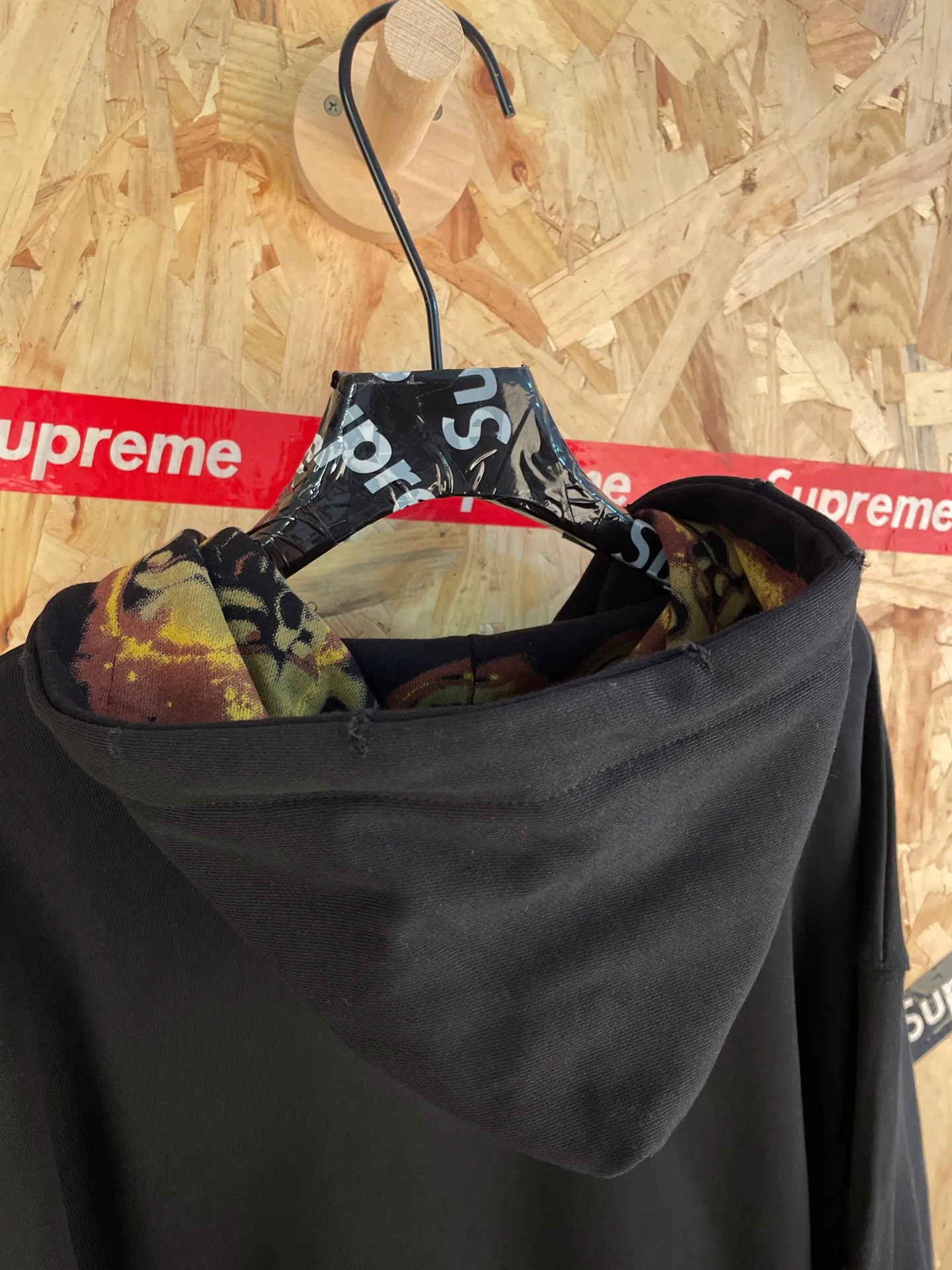 Style number: 8194 SUPREME x MM 6 Margiela joint model 1994 printed logo skull hooded cardigan jacket Color: Black Gray Green size: S-XL