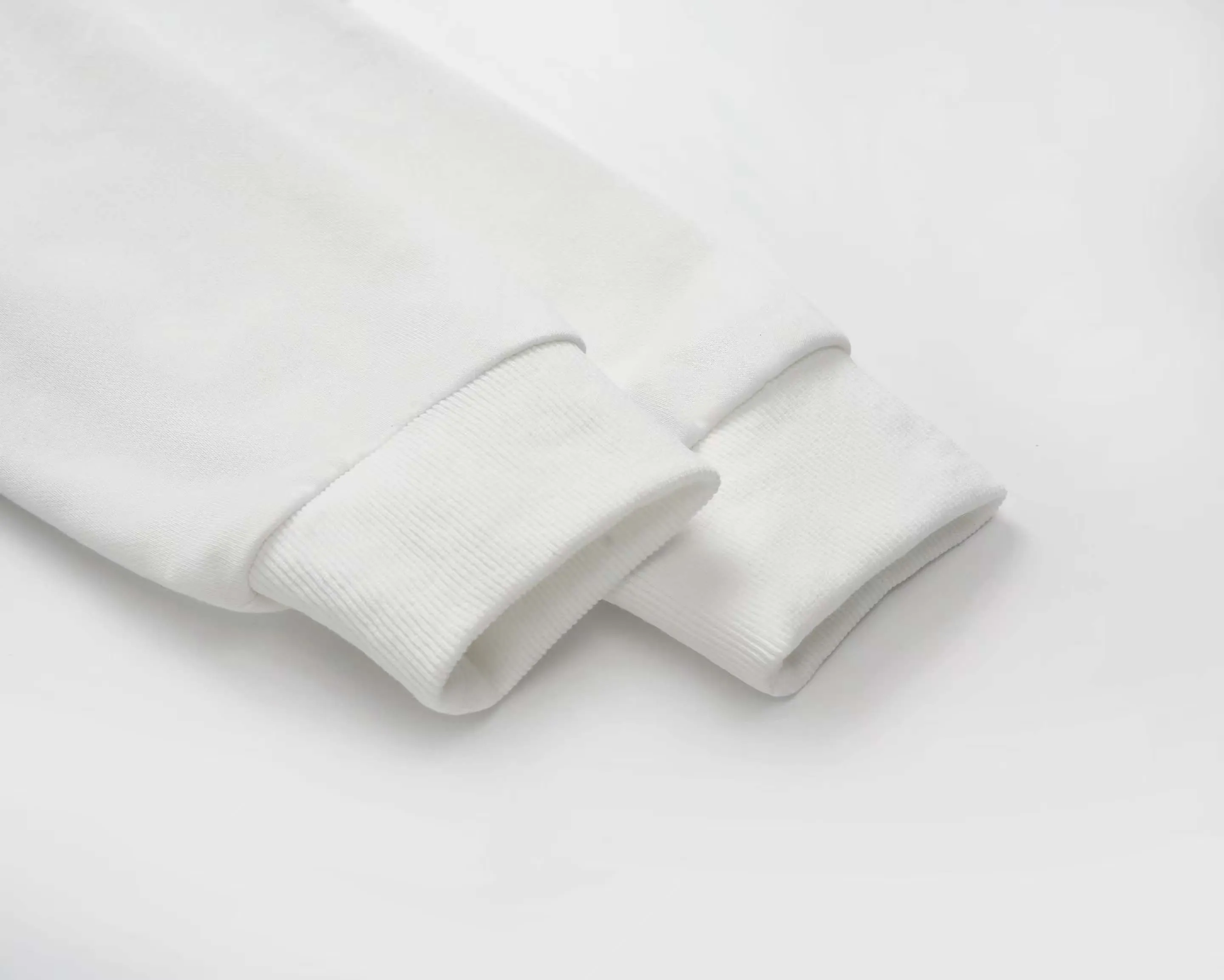 S 2004 # P 85💰 P 90💰 Balenciaga supreme 400 430 Quality💥 Same Style ：White Size：S M L XL XXL