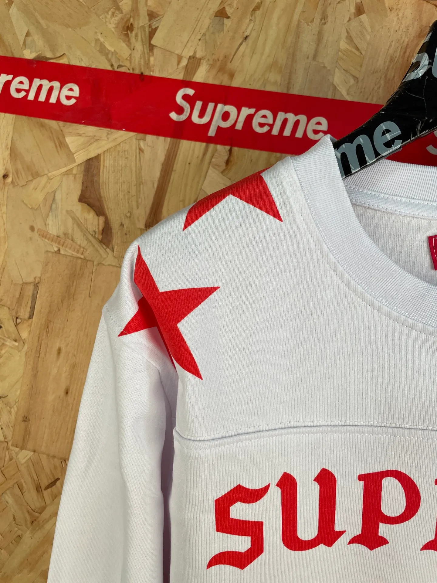 Style number: 8191 supreme SS 26 playboy joint model No. 88 rabbit football long-sleeved T-shirt Color: Black White Pink Size: S-XL
