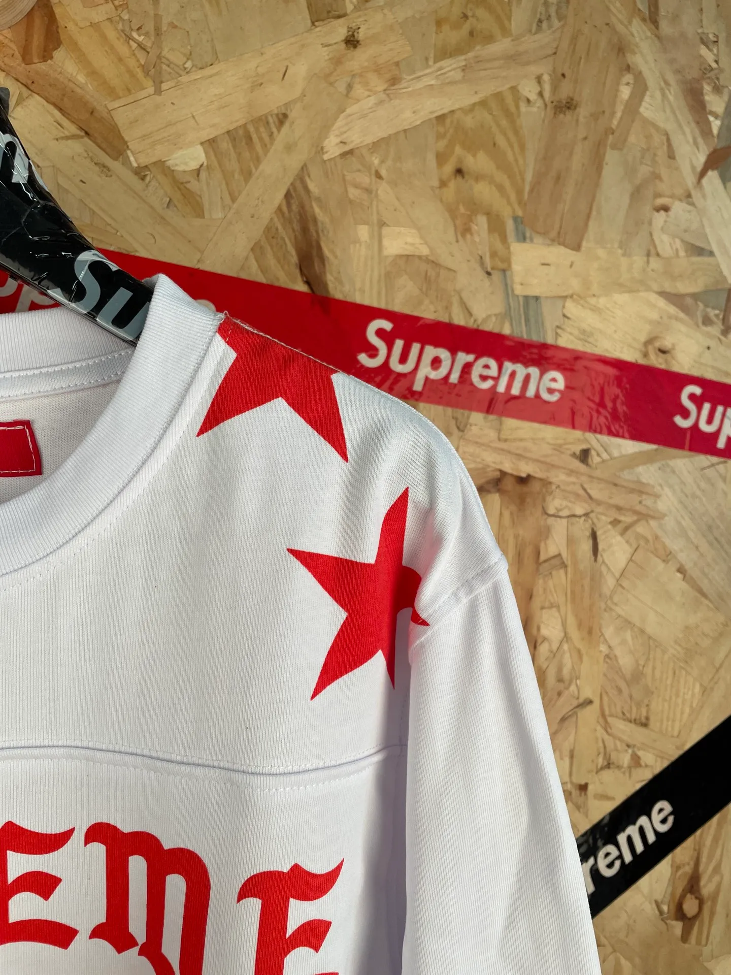 Style number: 8191 supreme SS 26 playboy joint model No. 88 rabbit football long-sleeved T-shirt Color: Black White Pink Size: S-XL
