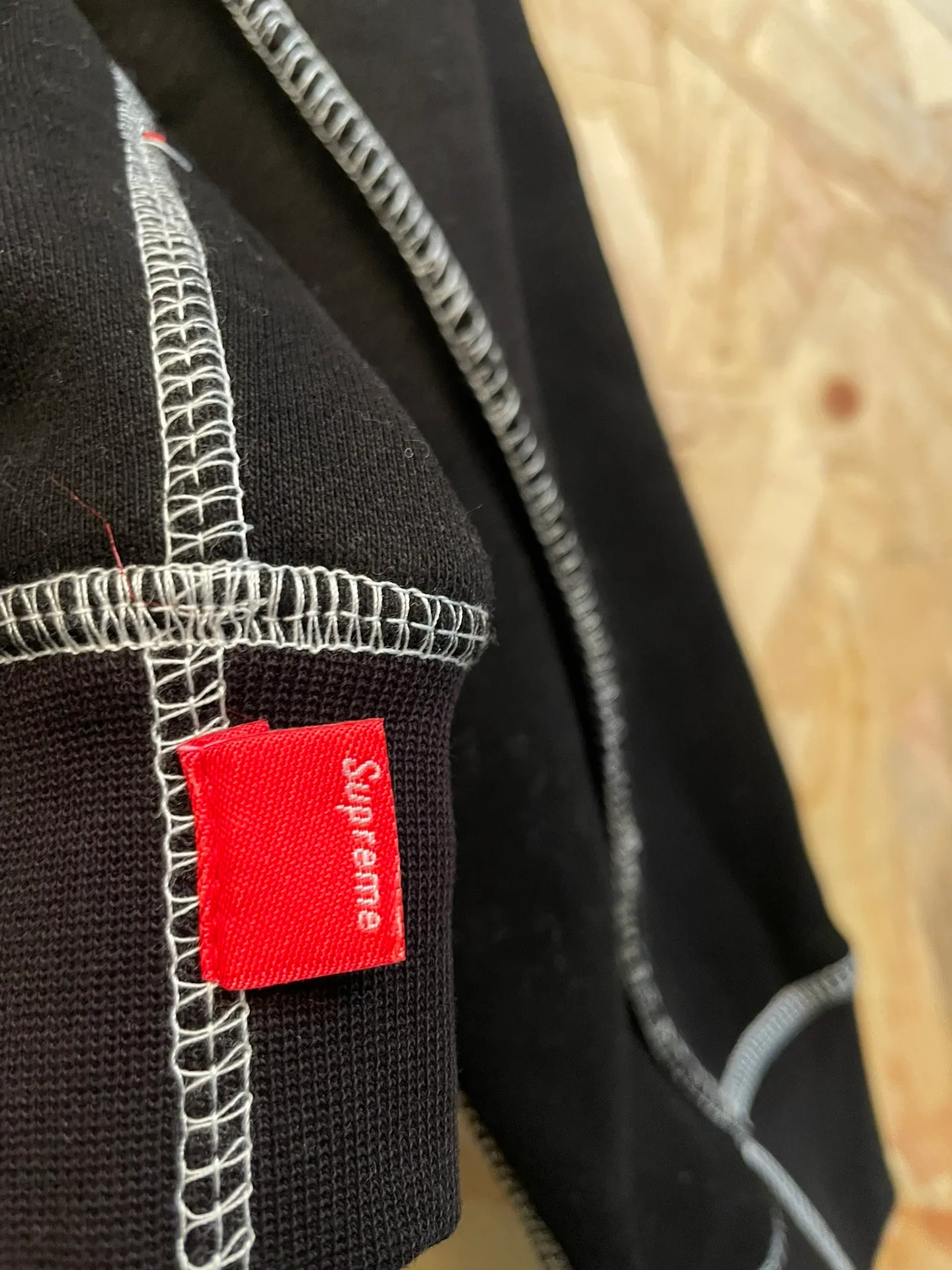 Style number: 8118 supreme American street embroidered topstitch sports sweatshirt suit (plus velvet) size: S M L XL color: Black top