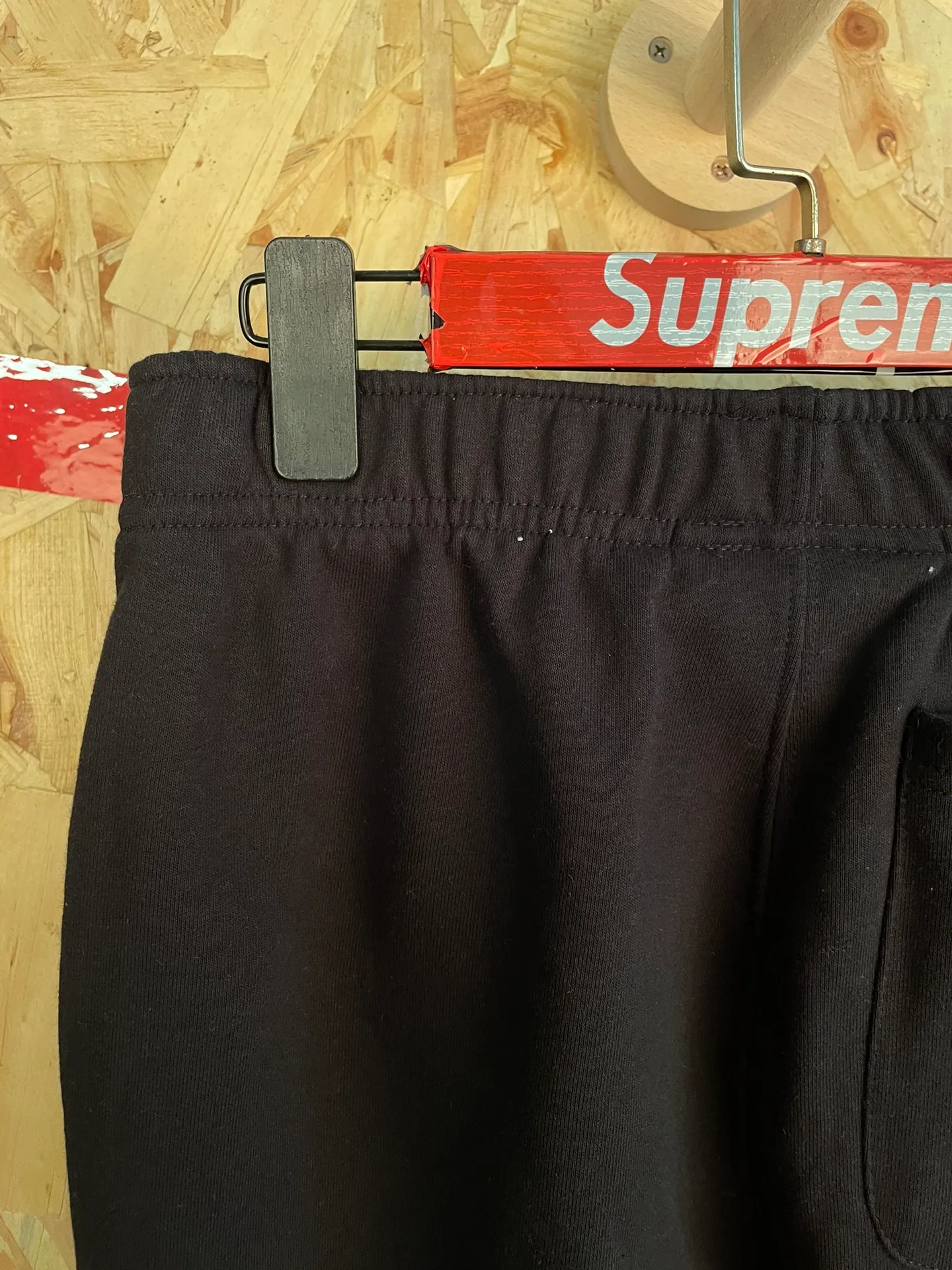Style number: 7105 SUPREME ankle-fitting embroidered casual suit trousers size: S M L XL Color: Black