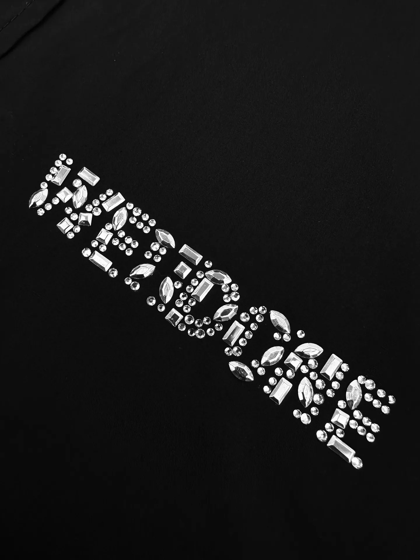 WE 11DONE 1: 2: 3: ： 1:1 WE 11DONE 1:1 WE 11DONE 1:1 WE 11DONE ： Size： S M L XL ： AA 610