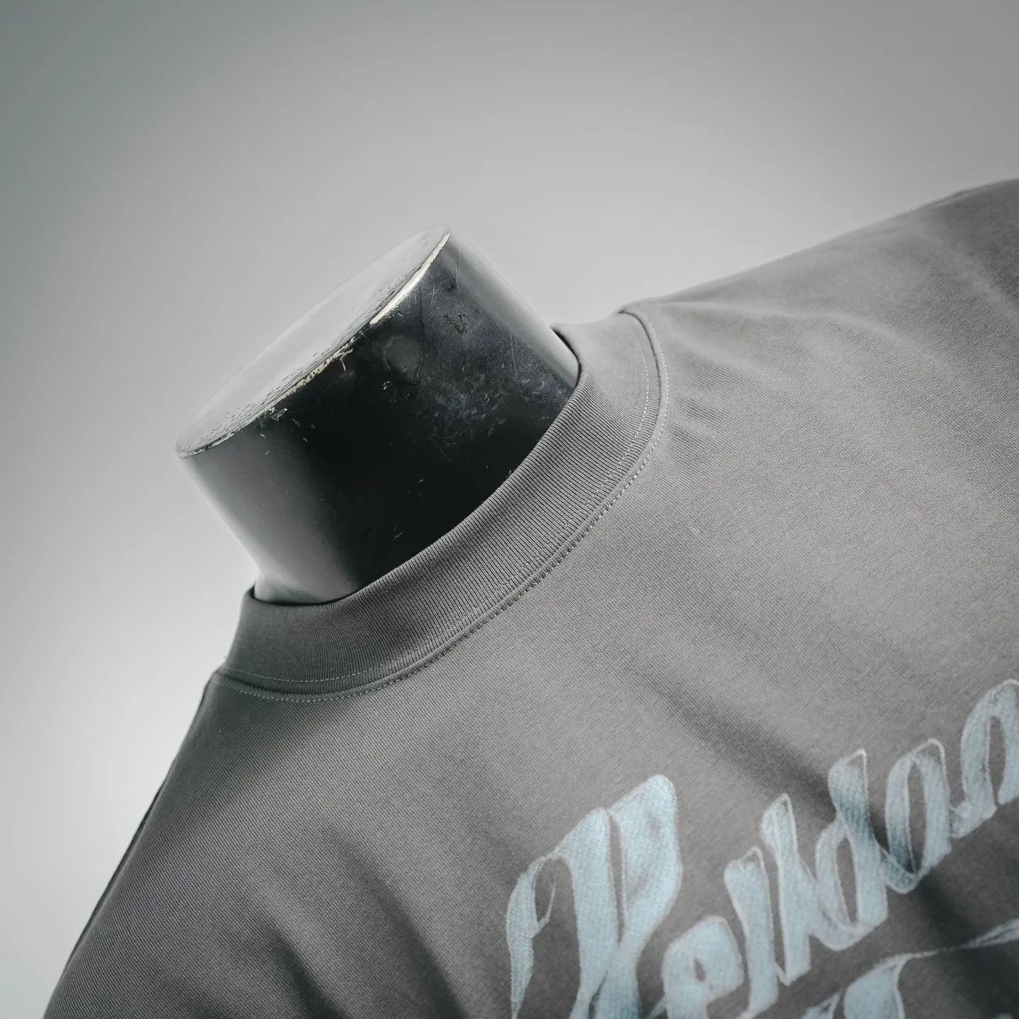 WE 11DONE 26SS Same Style LOGO T 320 ：White、Gray Sizes：S、M、L