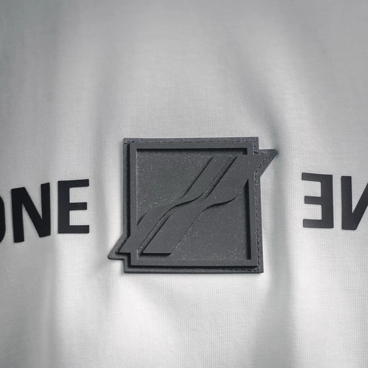 WE 11DONE Same Style T 1：1 ：Black、White、 Sizes：S、M、L