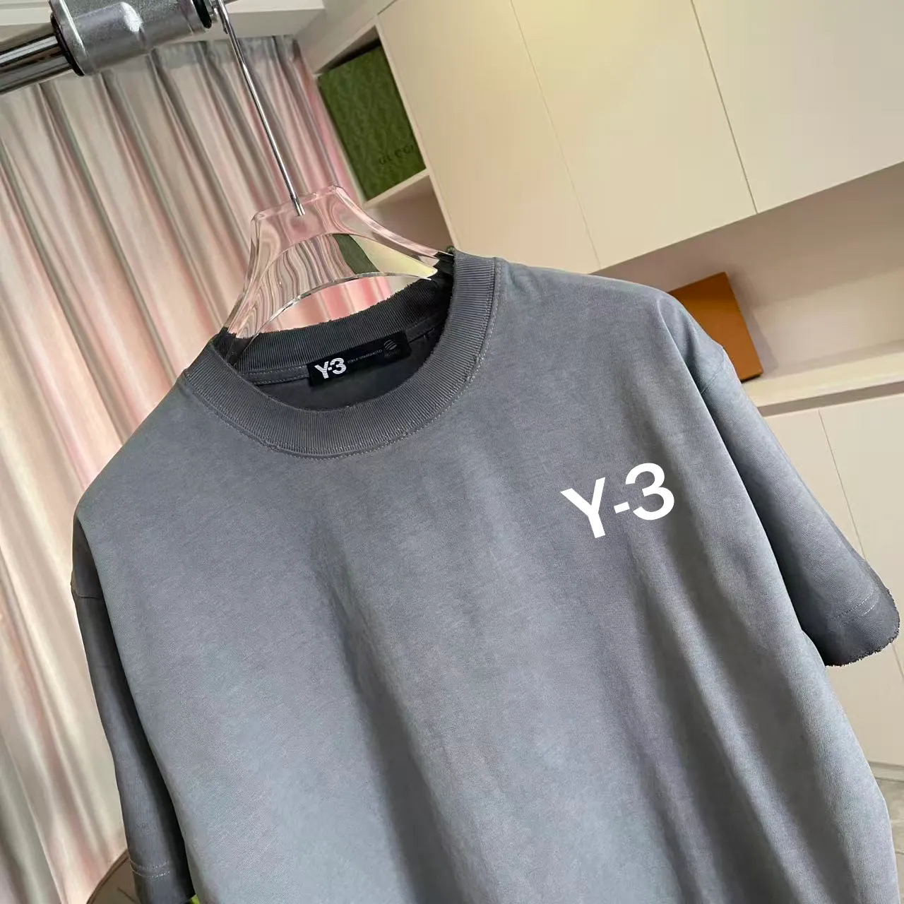 Y-3 2026 Summer New Arrival Washed, distressed, personalized letter logo print, short-sleeved T-shirt, customized fabric g Men and women Same Style Size: S M L XL XXL Five sizes Color: Black White Purple Gray