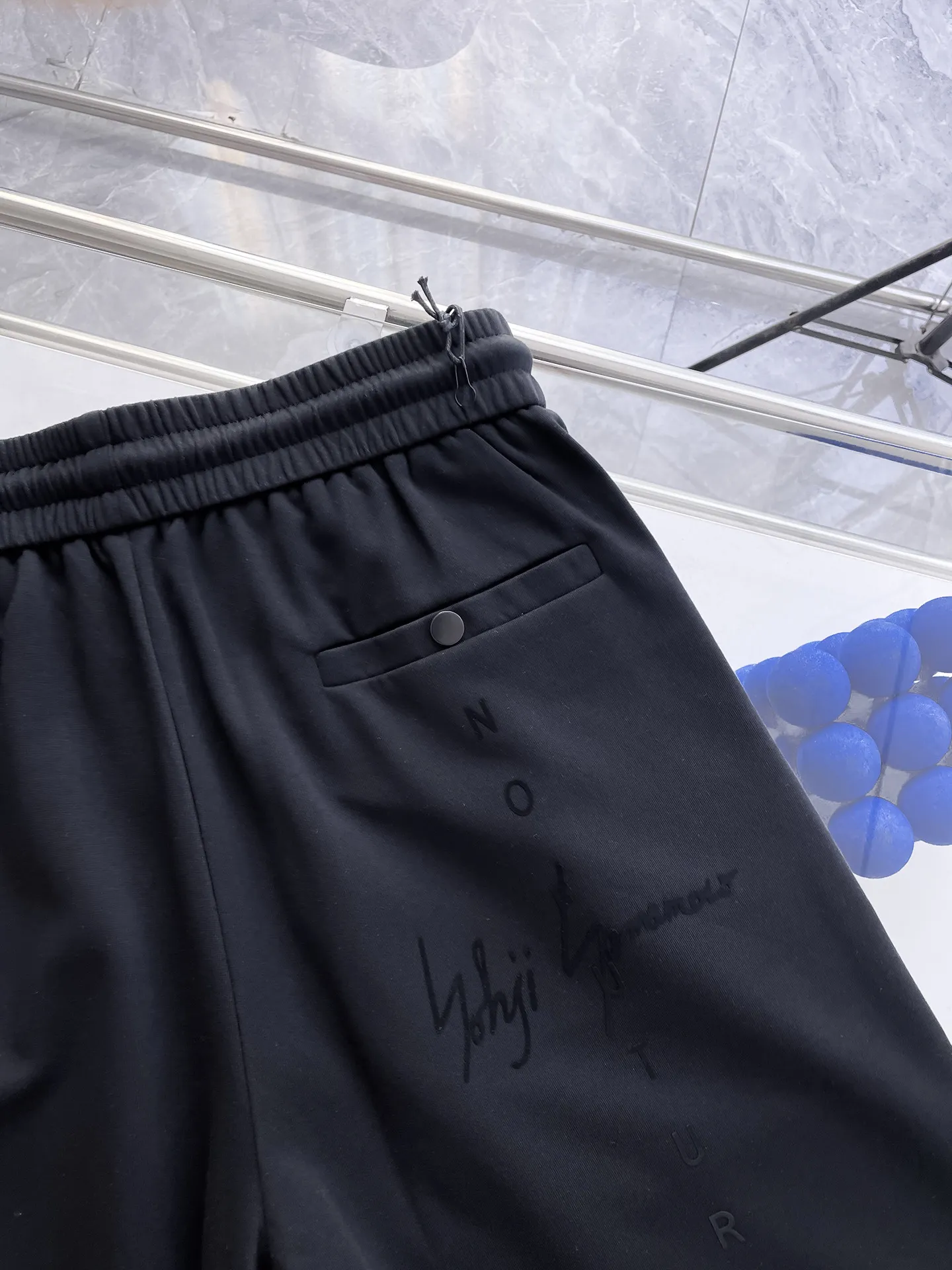 Y 3 Complete three standards 2026 summer New Arrival men's casual shorts, advanced custom-made Breathable fabric Breathable fabric with high elasticity and comfort, impeccable details, top-grade accessories, original logo design concept, delicate and soft feel! The upper body fit is awesome! Size: M-XXXL Please state your height and weight when ordering
