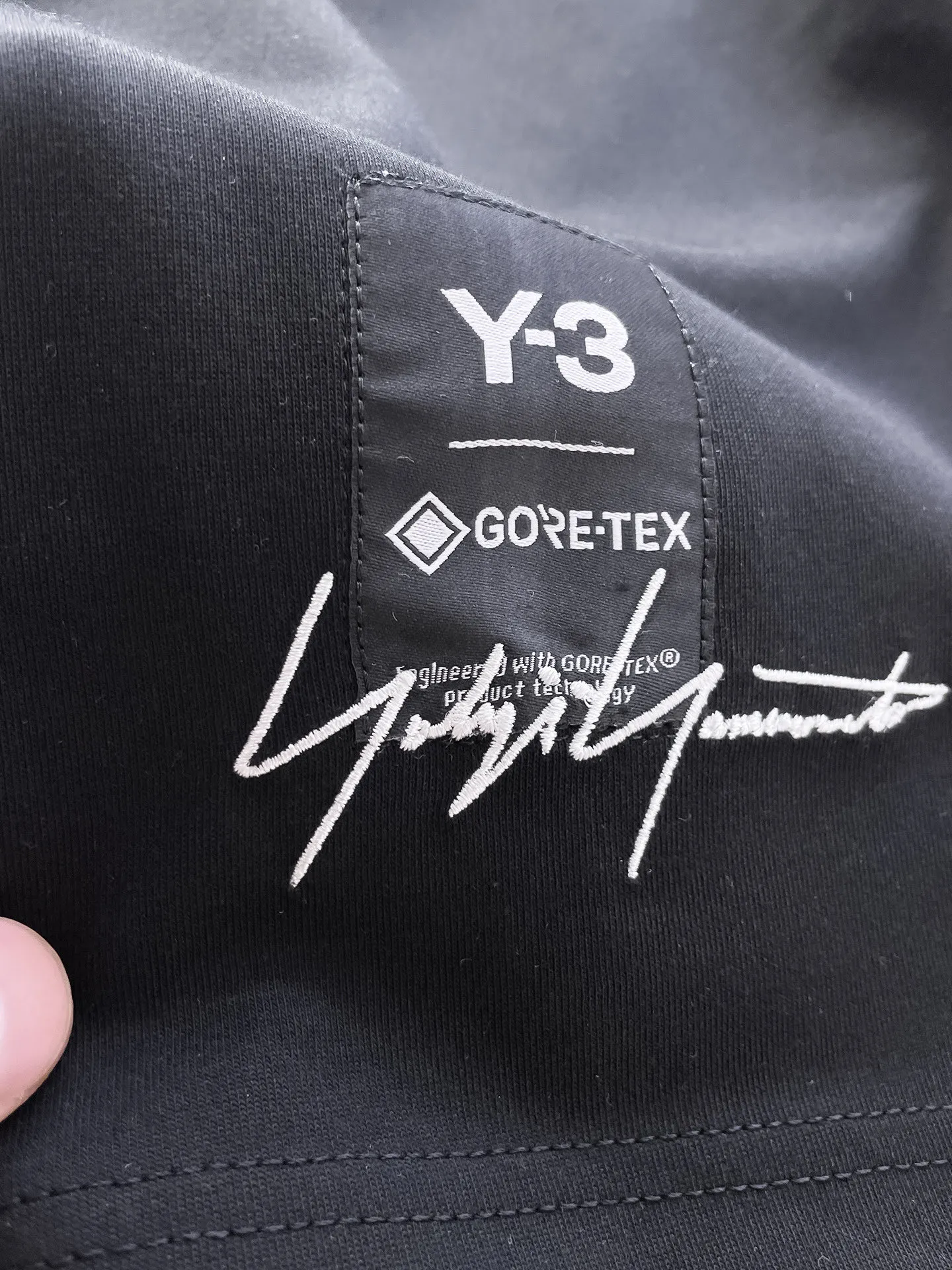 Y 3 Complete three standards 2026 summer New Arrival men's casual shorts, advanced custom-made Breathable fabric Breathable fabric with high elasticity and comfort, impeccable details, top-grade accessories, original logo design concept, delicate and soft feel! The upper body fit is awesome! Size: M-XXXL Please state your height and weight when ordering