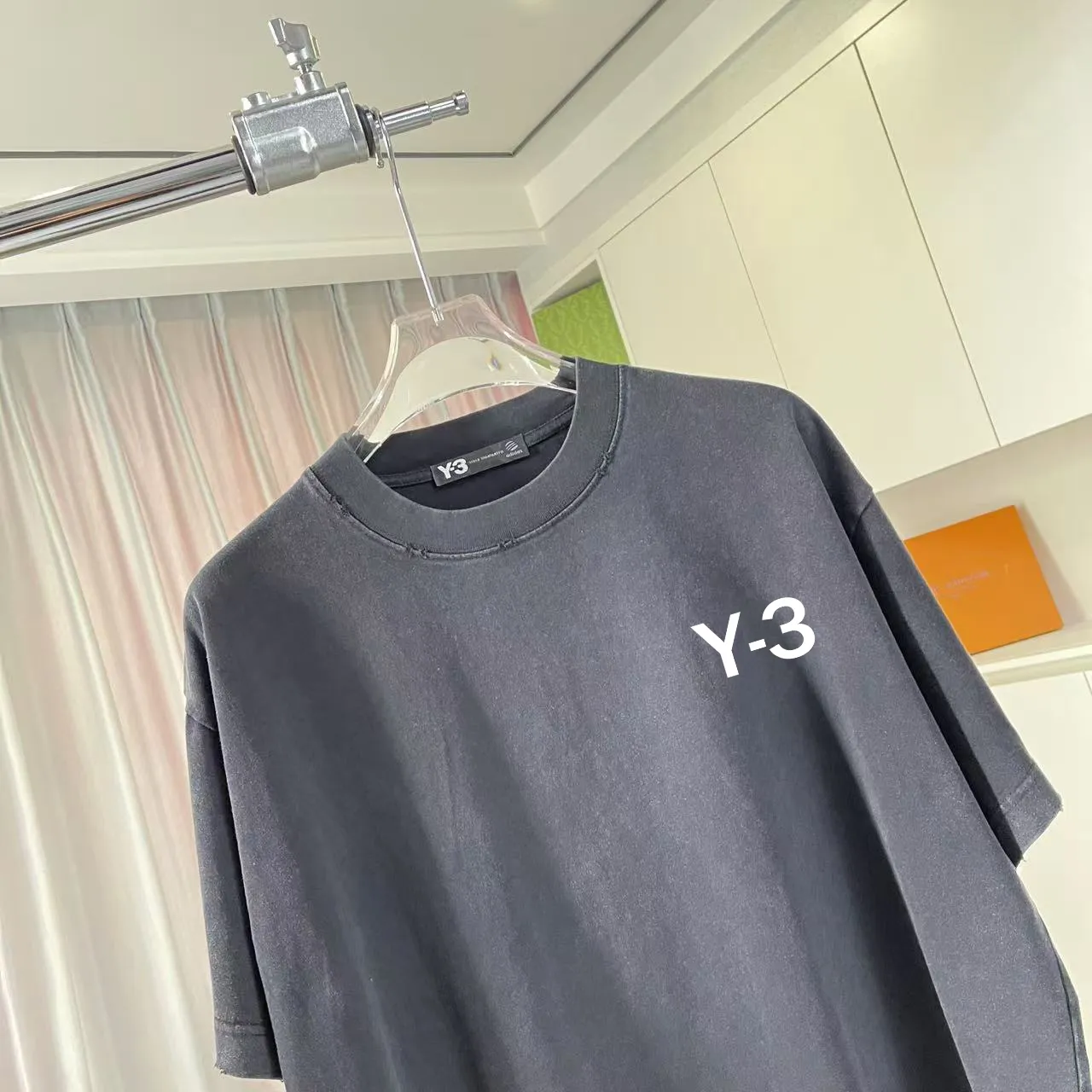 Y-3 2026 Summer New Arrival Washed, distressed, personalized letter logo print, short-sleeved T-shirt, customized fabric g Men and women Same Style Size: S M L XL XXL Five sizes Color: Black White Purple Gray