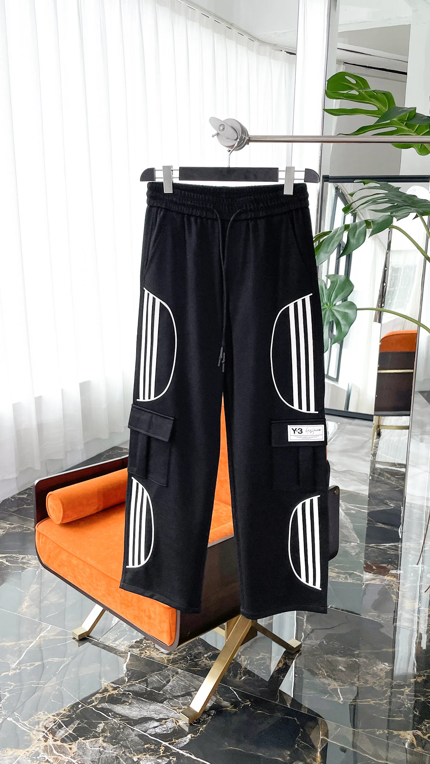 Y 3 [Higher version] The latest products for autumn and winter 2026, available at the counter simultaneously, original goods, fashionable casual trousers and casual pants, using imported original fabrics, top-grade embroidery 🪡 craft letter pattern logo, original hardware accessories decoration, simple yet fashionable, fashionable and handsome upper body, Sizes: M-3XL