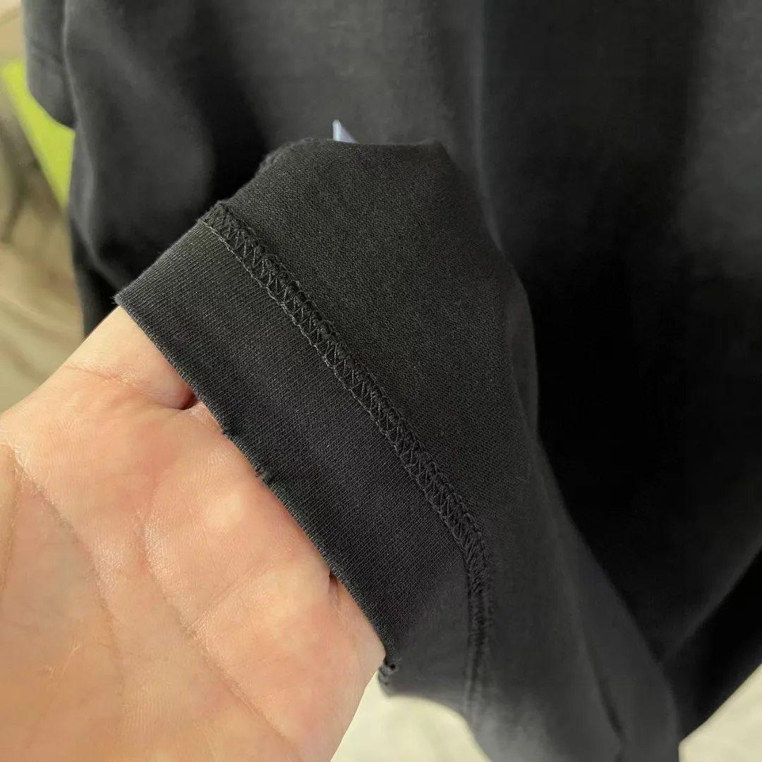 Y-3 2025 Summer New Arrival Washed gradient old and worn Personalized letter logo printing Short-sleeved T-shirt Customized fabric g Men and women Same Style Size: S M L XL XXL Five sizes Color: Black Gray Gradient black Gradient red