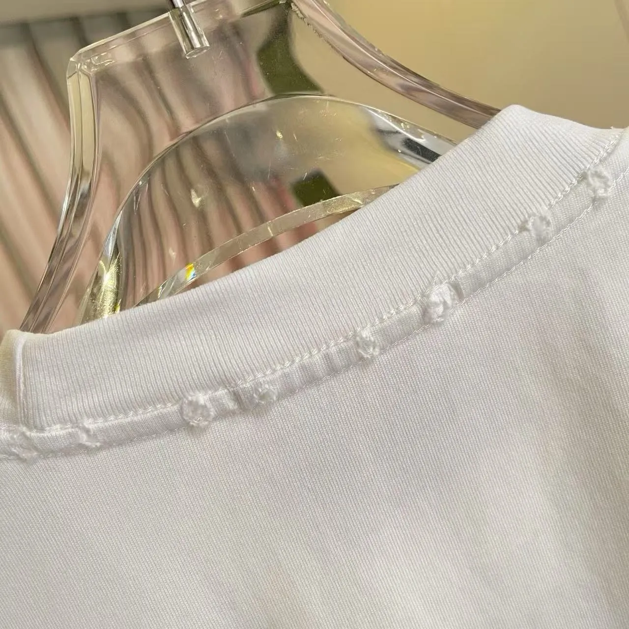 Y-3 2026 Summer New Arrival Washed, distressed, personalized letter logo print, short-sleeved T-shirt, customized fabric g Men and women Same Style Size: S M L XL XXL Five sizes Color: Black White Brown Purple