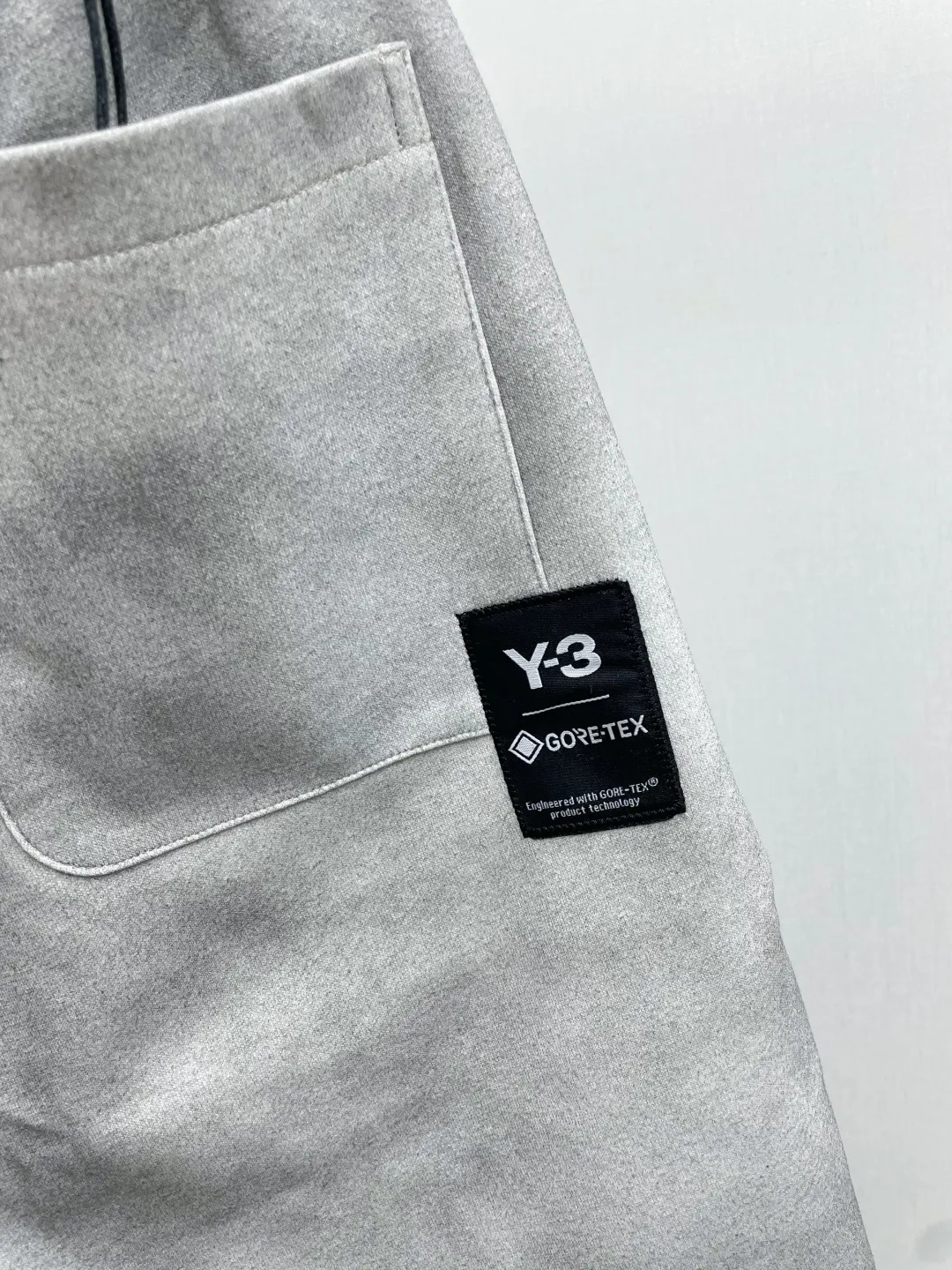 Y 3 Yohji Yamamoto 2026 Summer New Arrival printed letter brand LOGO casual shorts DD are on sale simultaneously on the official website. Brand Classic LOGO casual pants, customized fabrics, excellent comfort and strong touch. Highly recognisable, perfect appearance and craftsmanship. Size:M-3XL