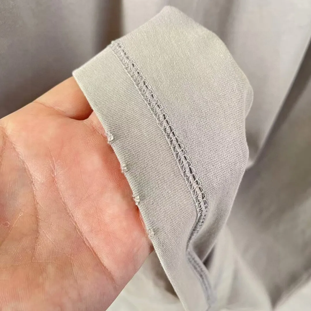 Y-3 2025 Summer New Arrival Washed gradient old and worn Personalized letter logo printing Short-sleeved T-shirt Customized fabric g Men and women Same Style Size: S M L XL XXL Five sizes Color: Black Gray Gradient black Gradient red