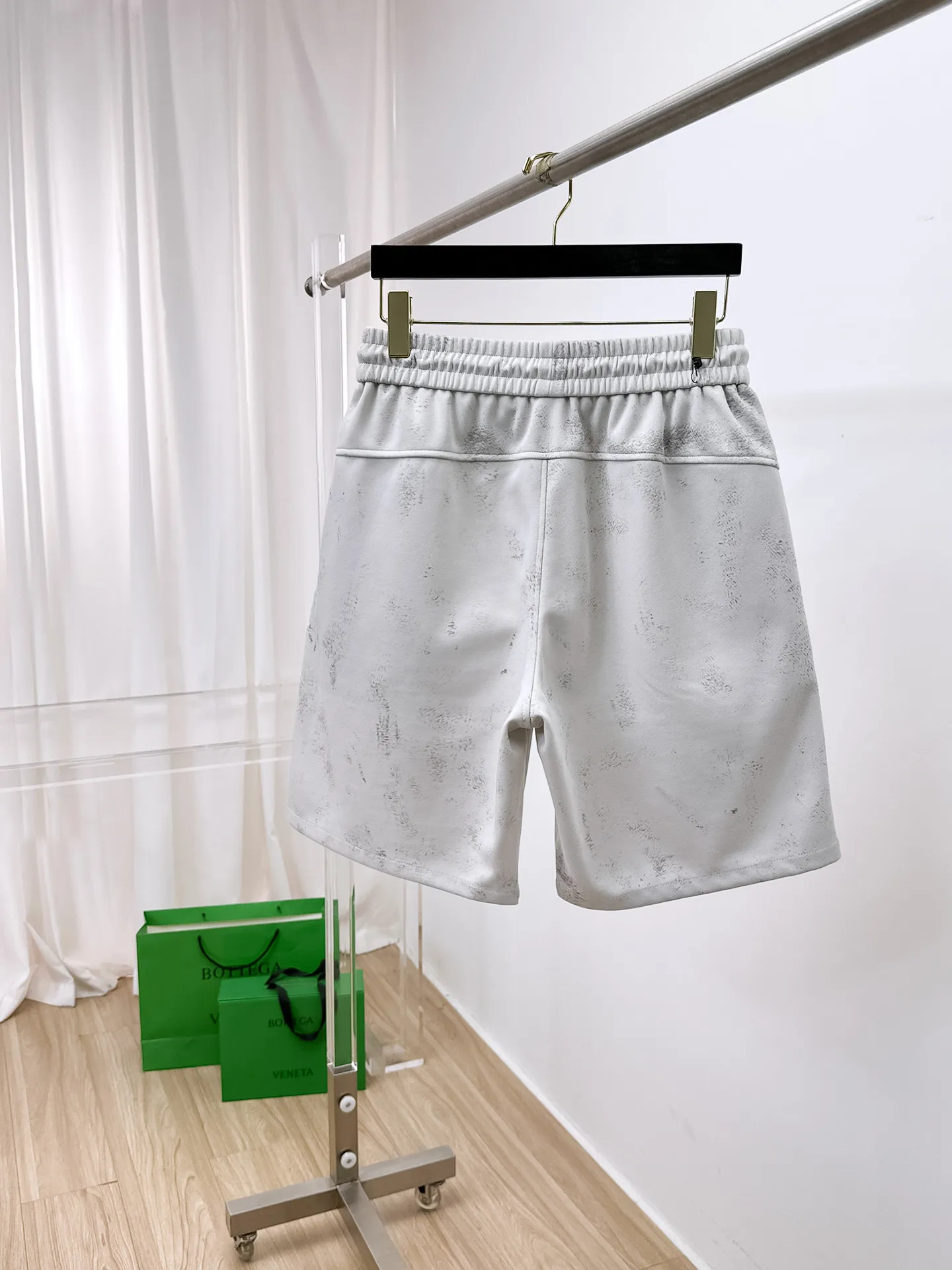 Y 3 Complete three standards 2026 summer New Arrival men's casual shorts, advanced custom-made Breathable fabric Breathable fabric with high elasticity and comfort, impeccable details, top-grade accessories, original logo design concept, delicate and soft feel! The upper body fit is awesome! Size: M-XXXL Please state your height and weight when ordering