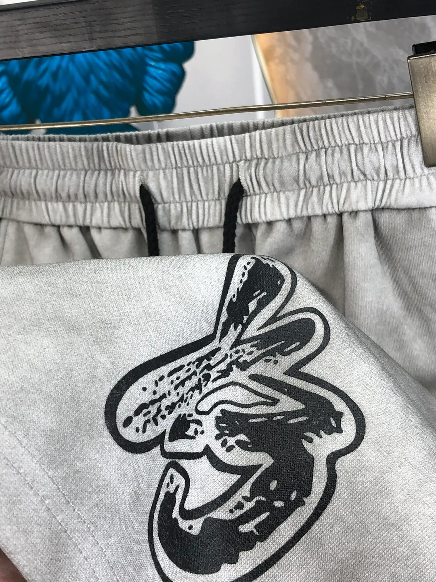 Y 3. High-end Shorts Series 2026 Summer New Arrival Men's Fashionable Casual Shorts High Quality Customized Original Fabric, Special Handle, Super Texture Comfortable and Soft Breathable w Casual Loose Fit 3 Trend Front Size: M-3XL m wear 28.29