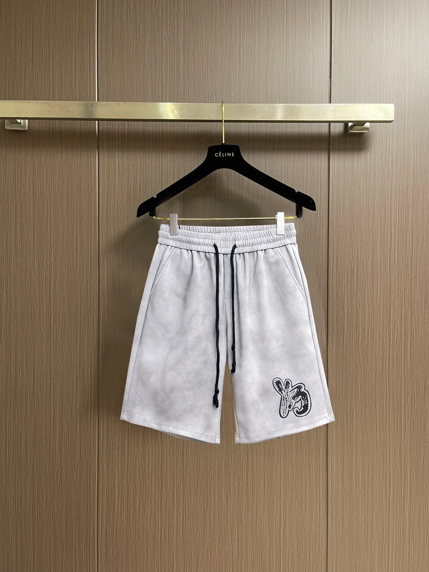 Y 3 Complete three standards 2026 summer New Arrival men's casual shorts, advanced custom-made Breathable fabric Breathable fabric with high elasticity and comfort, impeccable details, top-grade accessories, original logo design concept, delicate and soft feel! The upper body fit is awesome! Size: M-XXXL Please state your height and weight when ordering