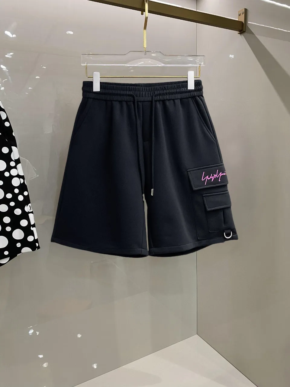 Y 3 Complete three standards 2026 summer New Arrival men's casual shorts, advanced custom-made Breathable fabric Breathable fabric with high elasticity and comfort, impeccable details, top-grade accessories, original logo design concept, delicate and soft feel! The upper body fit is awesome! Size: M-XXXL Please state your height and weight when ordering