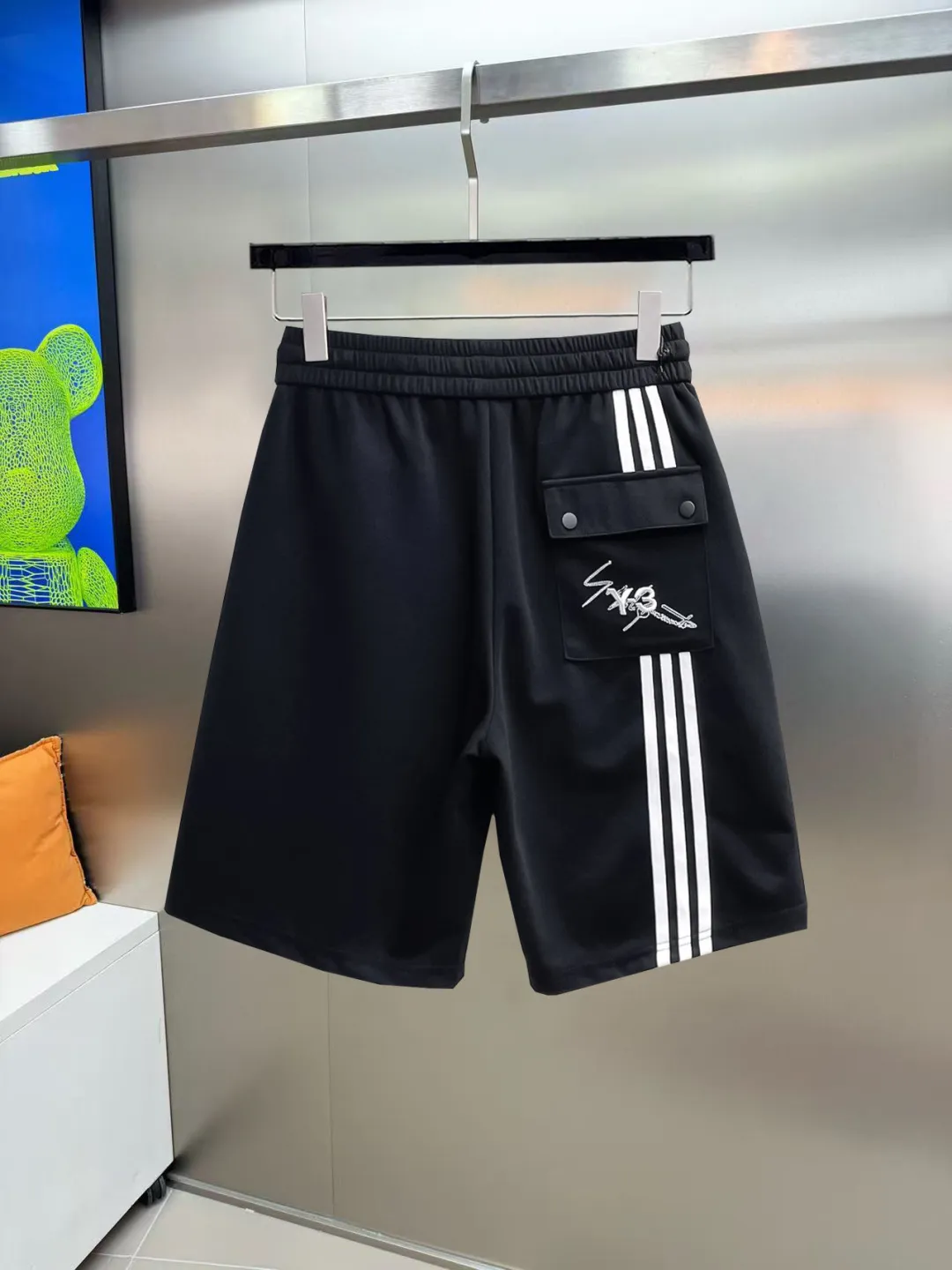 Y 3 Complete three standards 2026 summer New Arrival men's casual shorts, advanced custom-made Breathable fabric Breathable fabric with high elasticity and comfort, impeccable details, top-grade accessories, original logo design concept, delicate and soft feel! The upper body fit is awesome! Size: M-XXXL Please state your height and weight when ordering