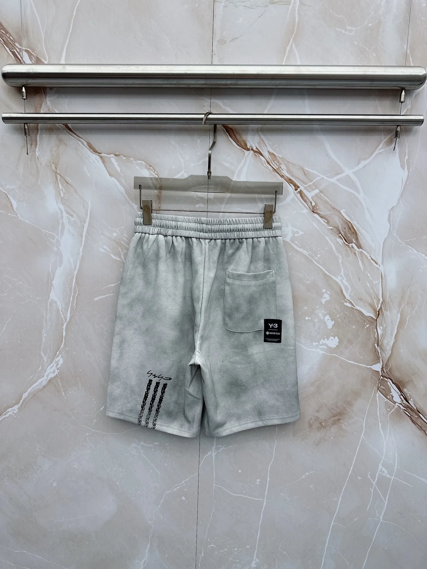 Y 3 2026 Summer New Arrival men's casual shorts, advanced custom-made Breathable fabric, Breathable fabric, extremely stretchy and comfortable, with impeccable details, top-grade accessories, original logo design concept, delicate and soft feel! The upper body fit is awesome! Size：M-XXXL