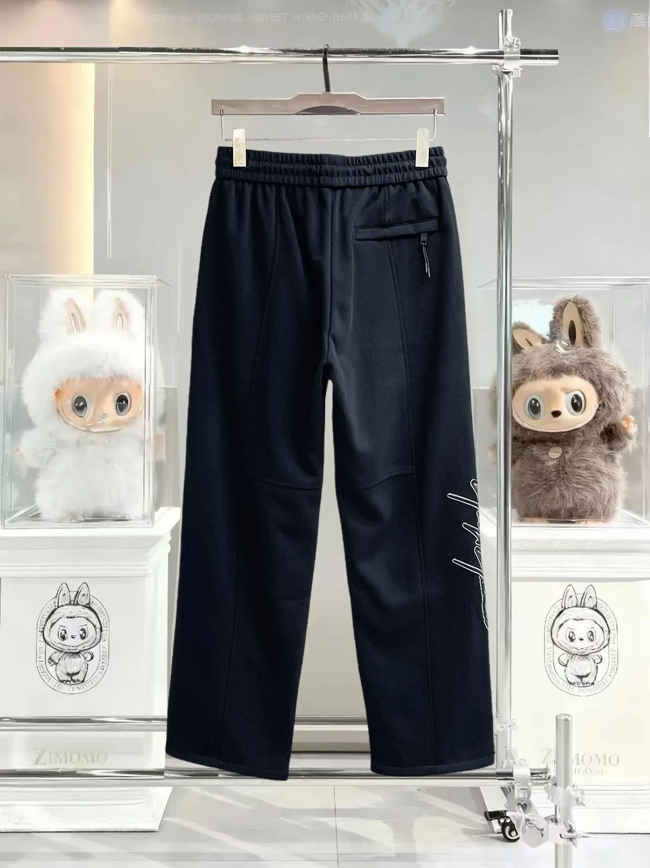Y 3 [Higher version] The latest products for autumn and winter 2026, available at the counter simultaneously, original goods, fashionable casual trousers and casual pants, using imported original fabrics, top-grade embroidery 🪡 craft letter pattern logo, original hardware accessories decoration, simple yet fashionable, fashionable and handsome upper body, Sizes: M-3XL