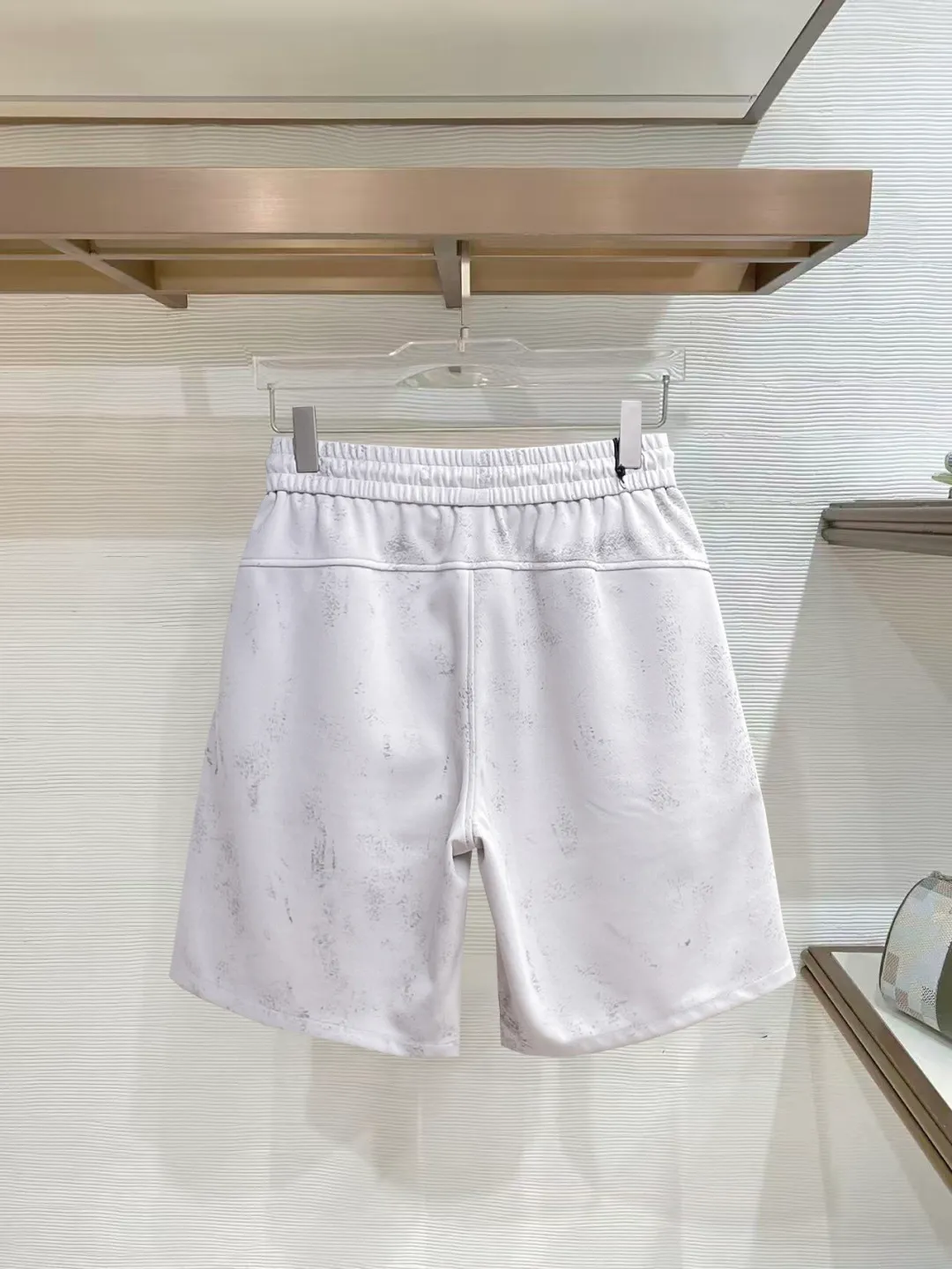 Y 3 Complete three standards 2026 summer New Arrival men's casual shorts, advanced custom-made Breathable fabric Breathable fabric with high elasticity and comfort, impeccable details, top-grade accessories, original logo design concept, delicate and soft feel! The upper body fit is awesome! Size: M-XXXL Please state your height and weight when ordering