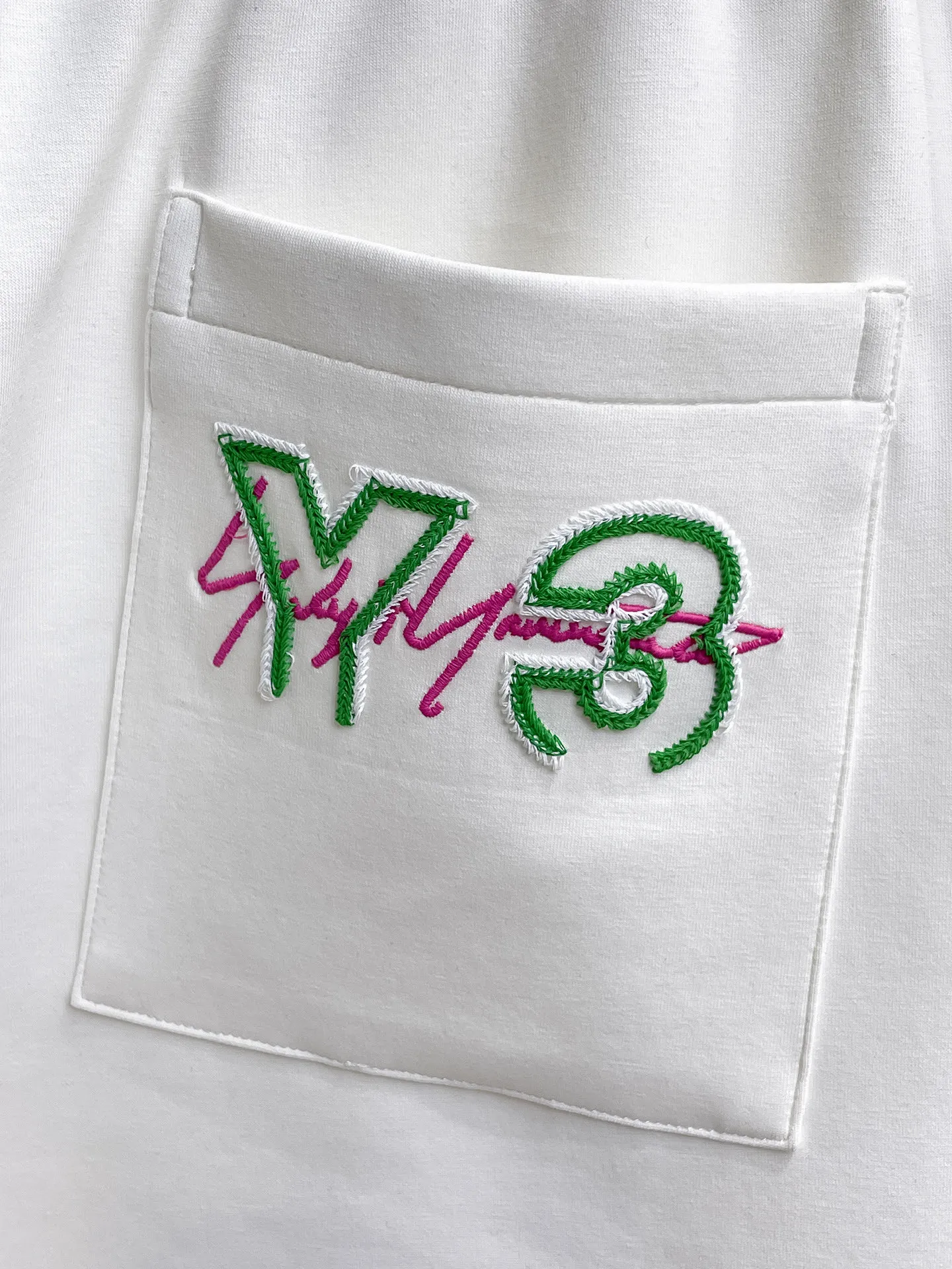 Y 3 Complete three standards 2026 summer New Arrival men's casual shorts, advanced custom-made Breathable fabric Breathable fabric with high elasticity and comfort, impeccable details, top-grade accessories, original logo design concept, delicate and soft feel! The upper body shape is awesome! Size: M-XXXL Please state your height and weight when ordering
