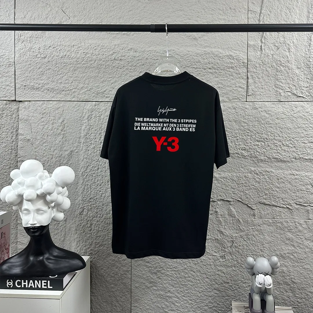 Y 3*Yamamoto*Yoji 2026 Spring and Summer New Arrival Simple signature letters three-dimensional flocking technology Y-3 Customized double yarn plain cotton fabric Short-sleeved T-shirt Men and women Same Style Color: Black White Size: S (90-130 pounds) M (120-150 pounds) L (140-165 pounds) XL (160-180 pounds) XXL (180 pounds)